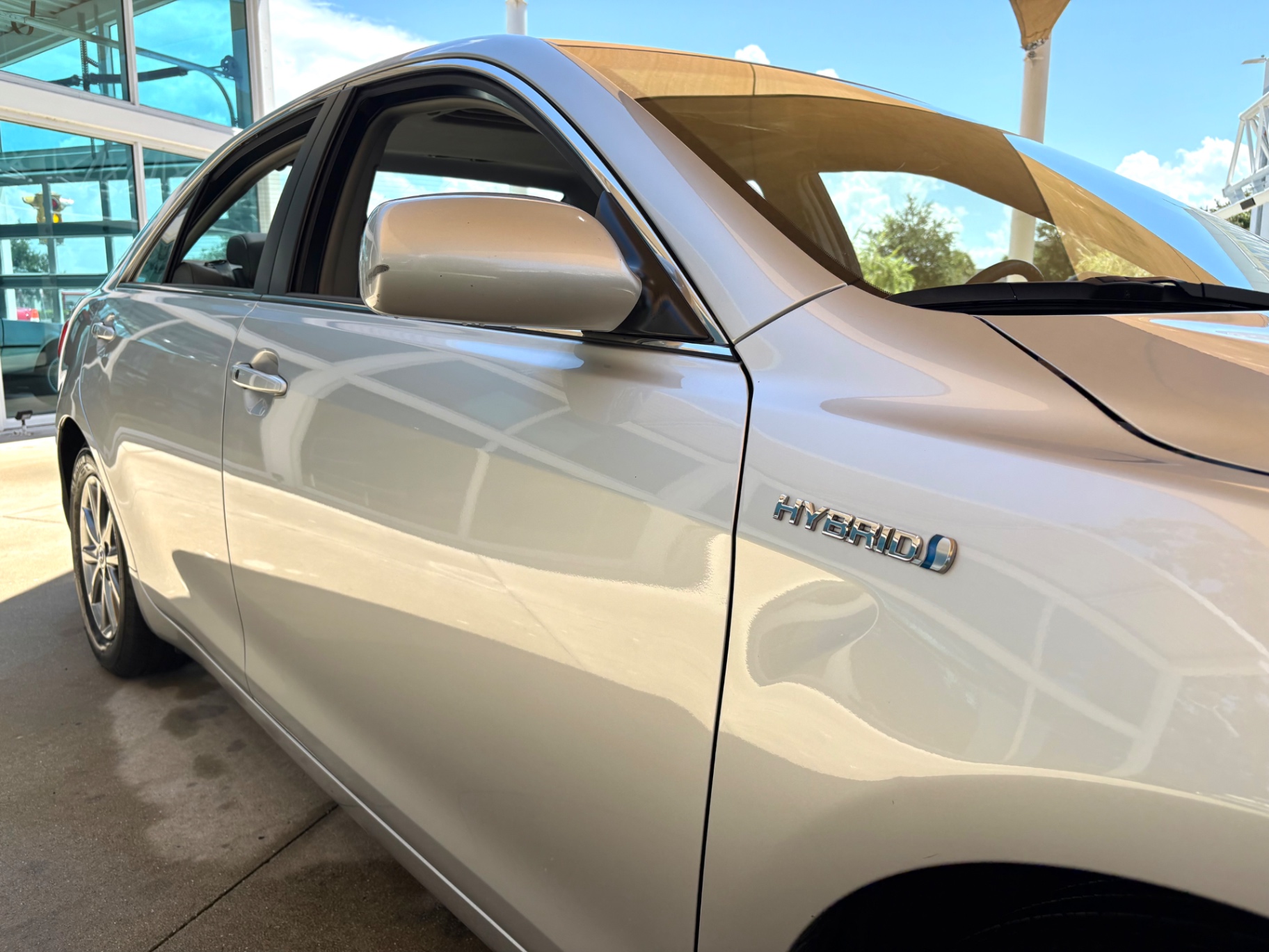 Vehicle photo 17