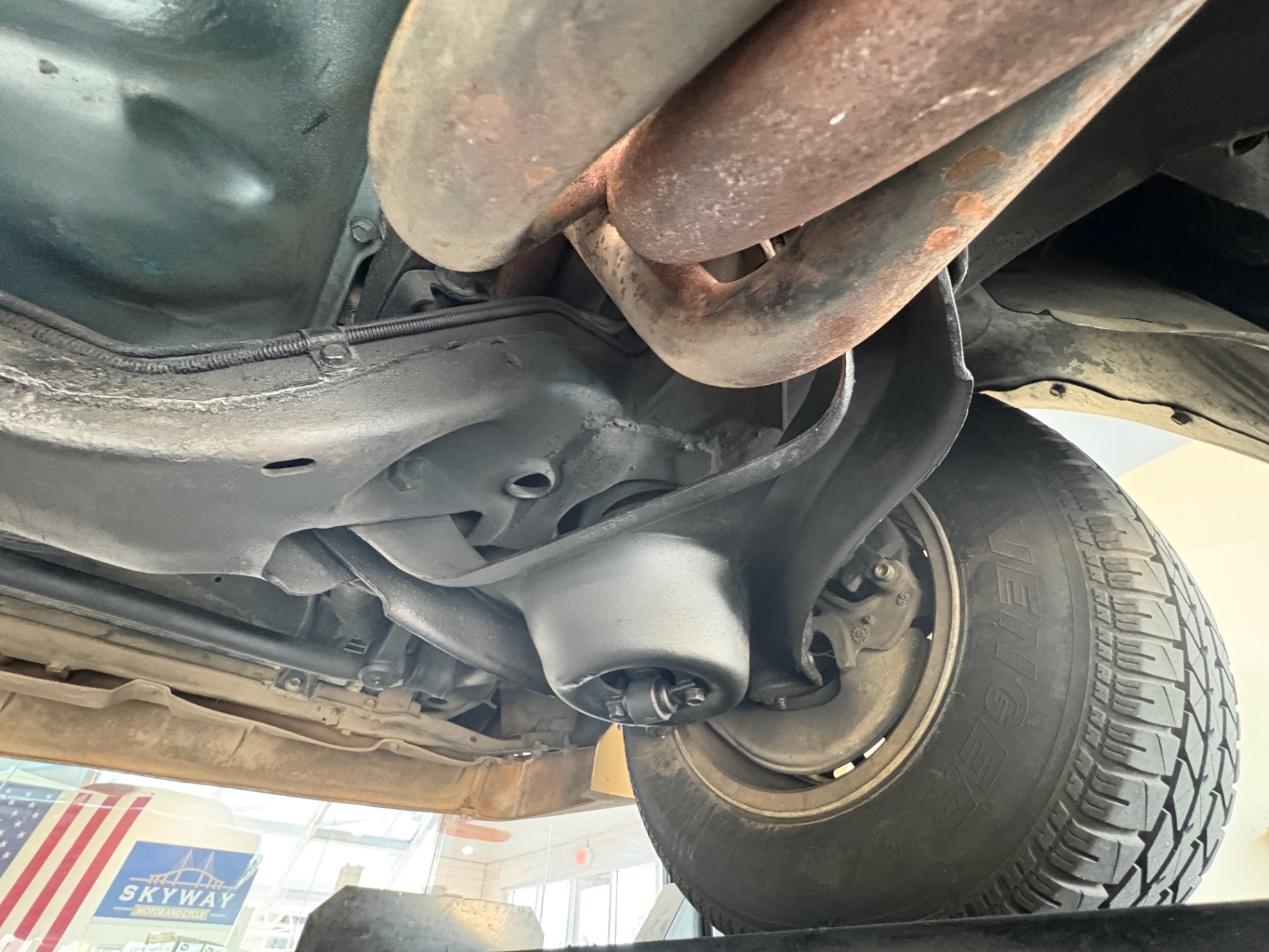 Vehicle photo 47