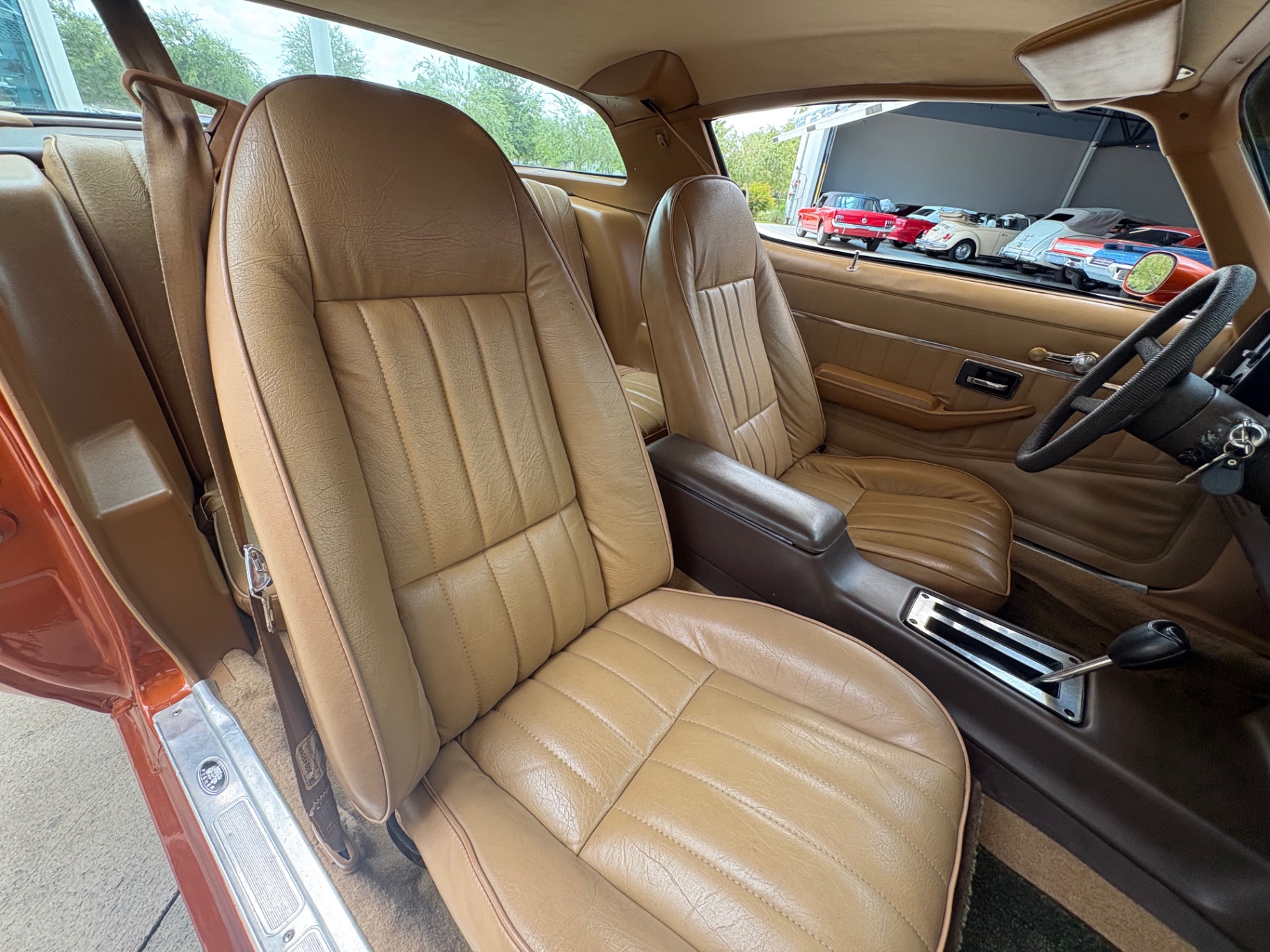 Vehicle photo 40
