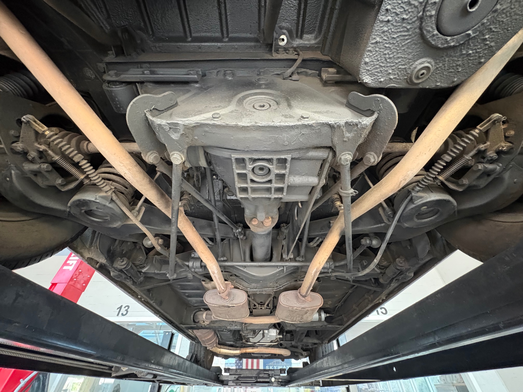 Vehicle photo 49