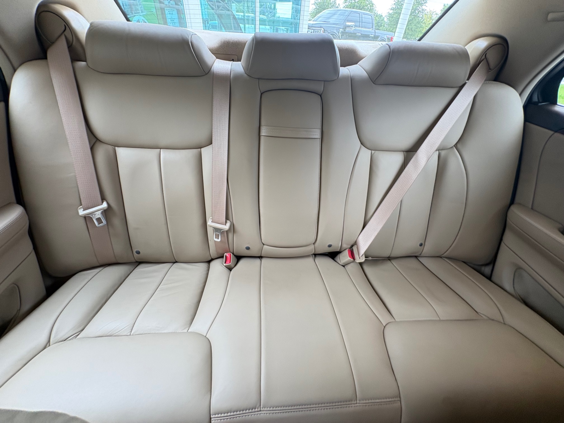 Vehicle photo 45