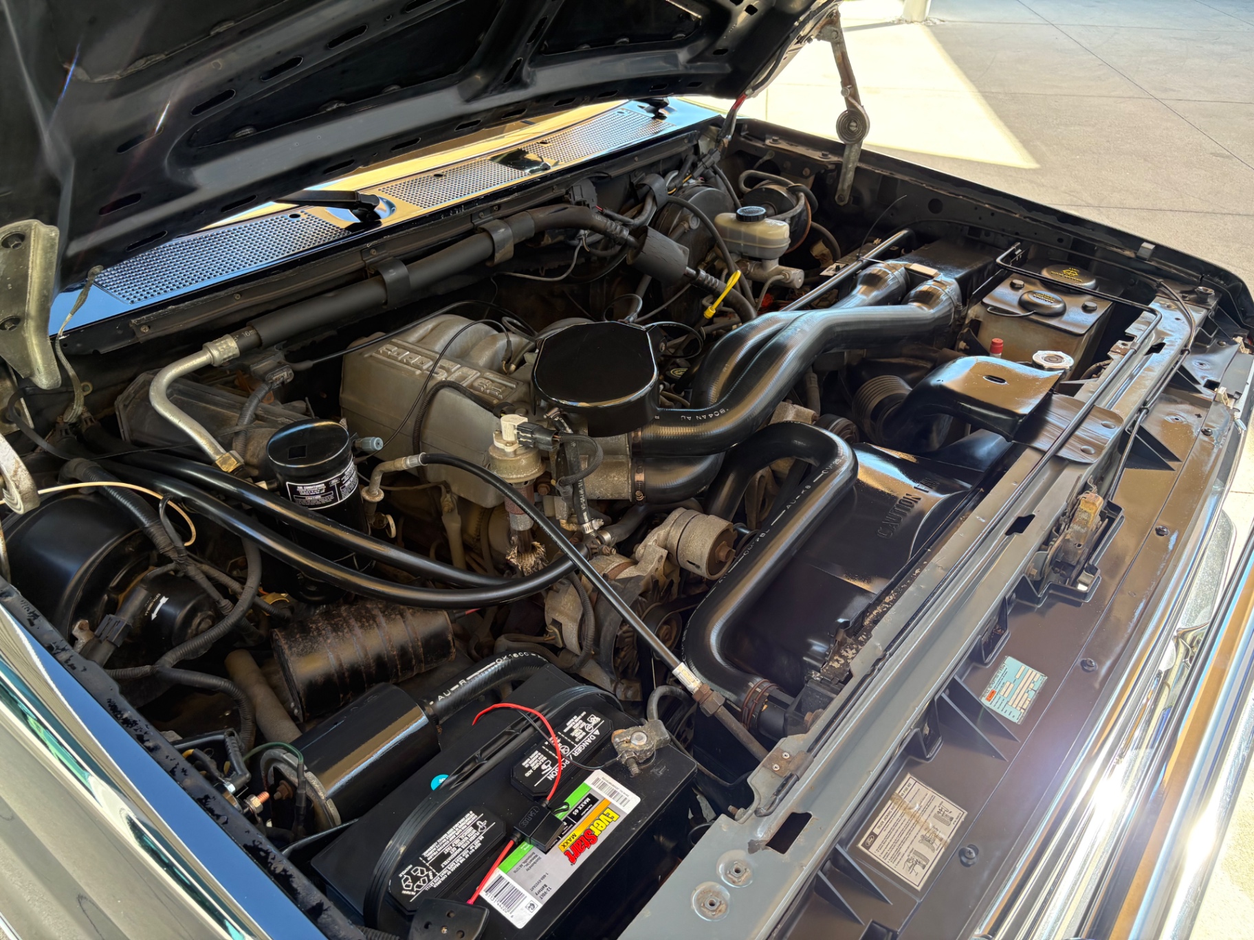 Vehicle photo 26