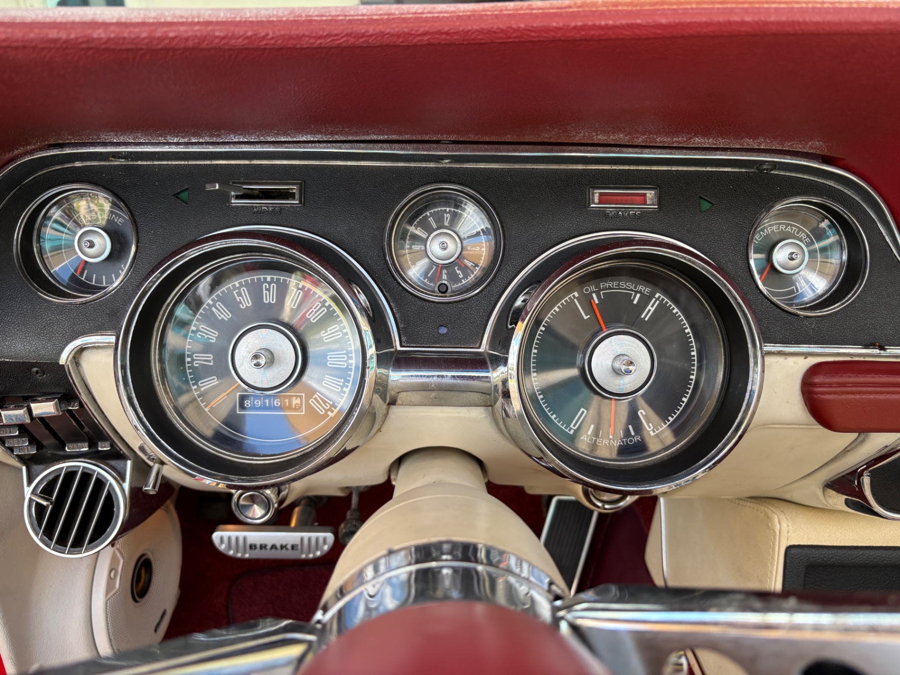 Vehicle photo 42