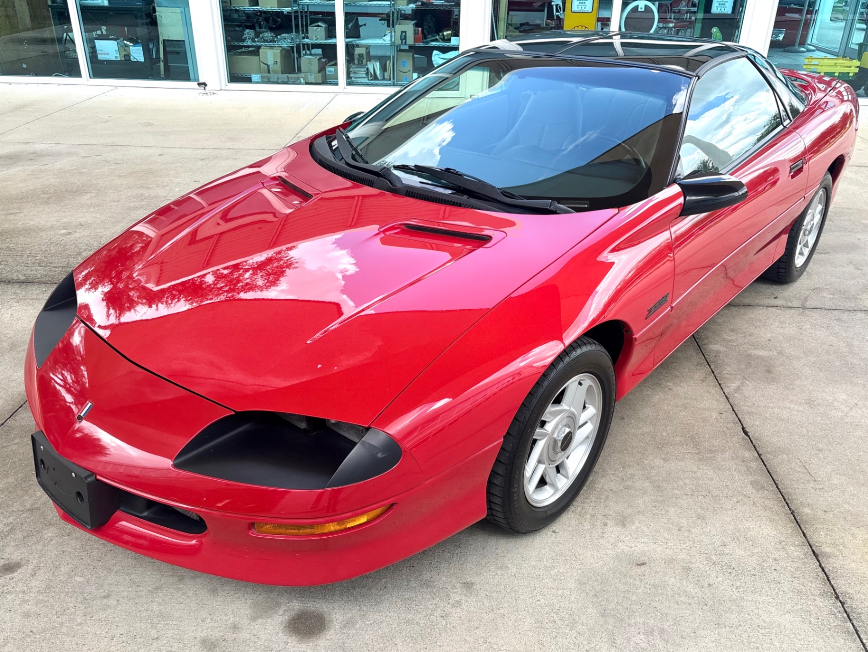 Vehicle photo 20