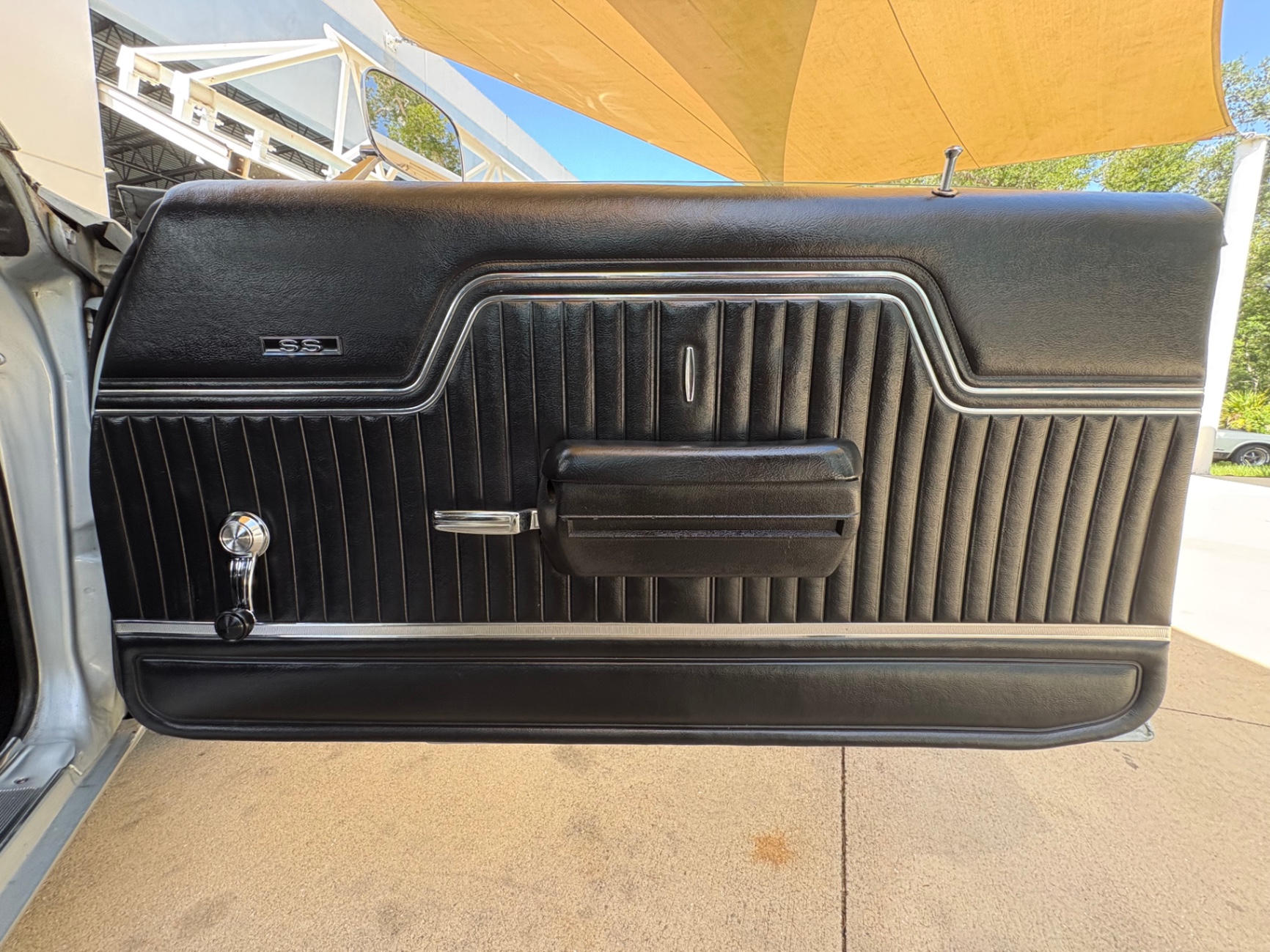 Vehicle photo 44