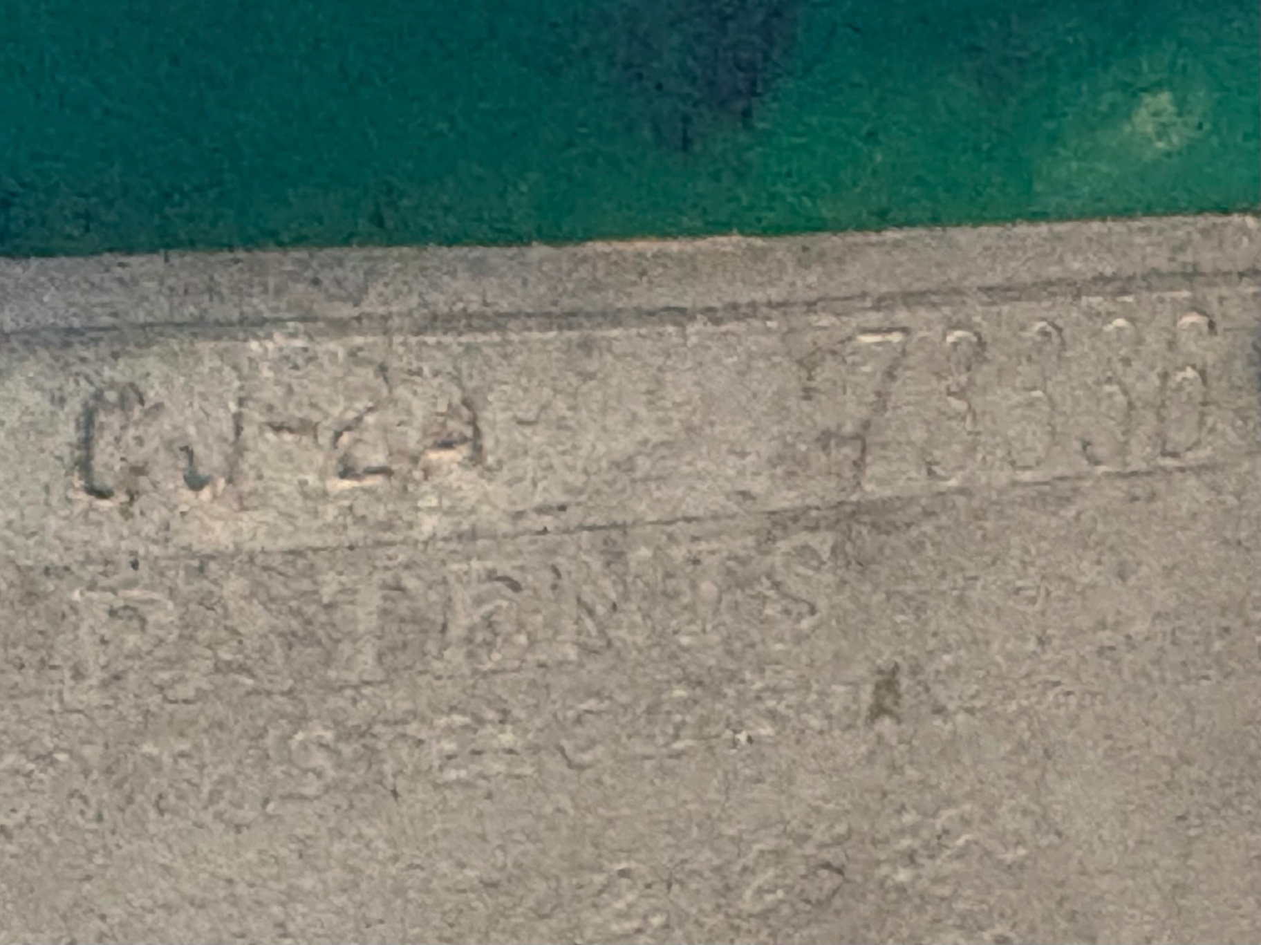 Vehicle photo 23