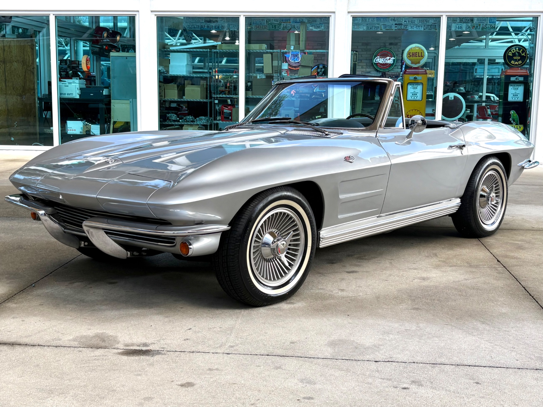 Vehicle photo 11