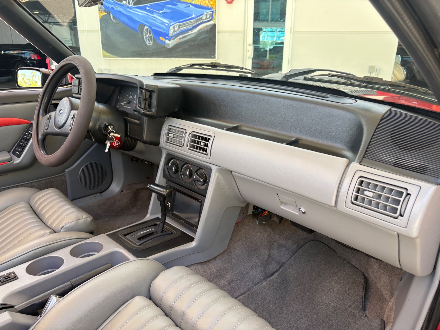 Vehicle photo 44