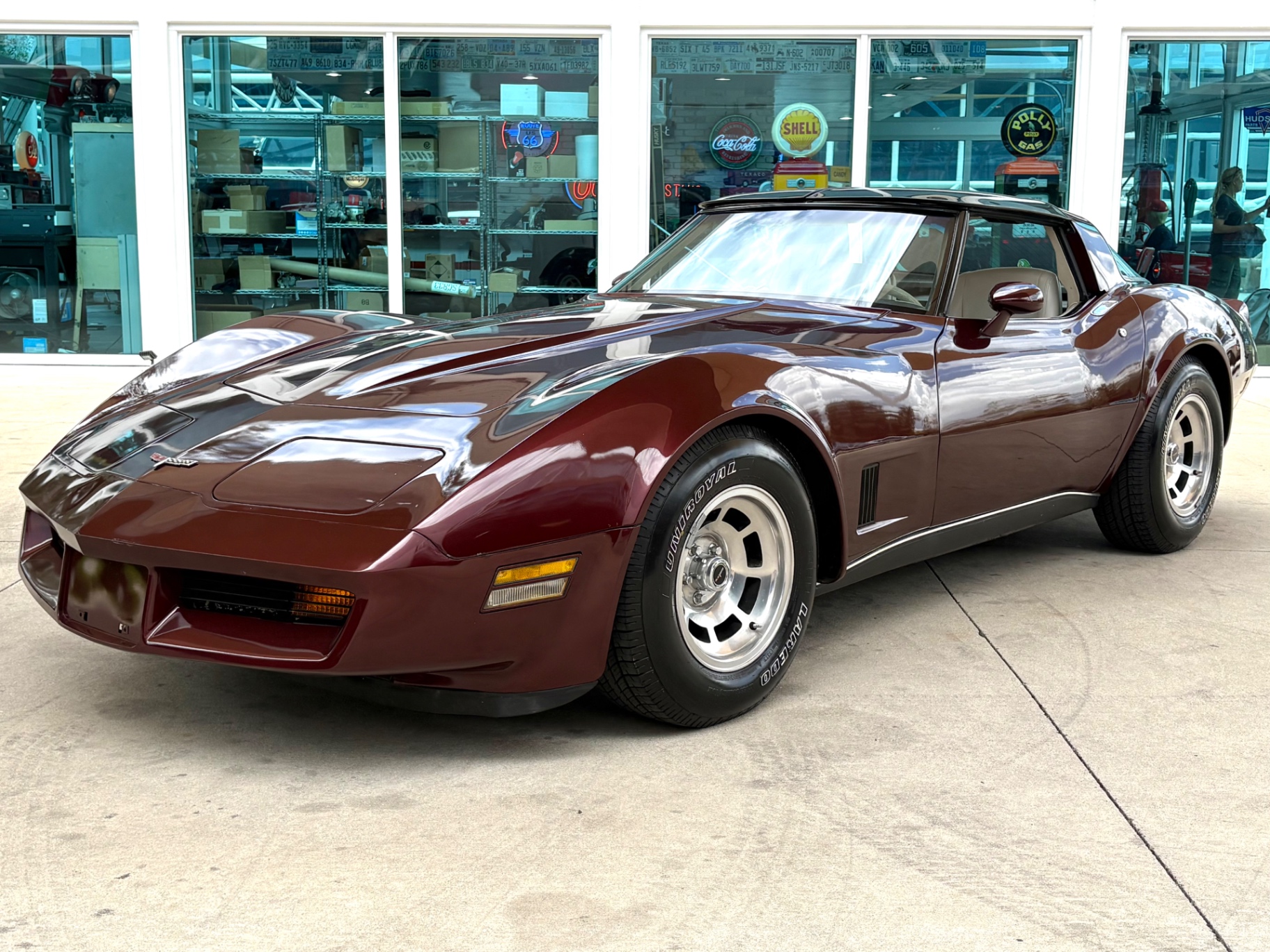 Vehicle photo 11
