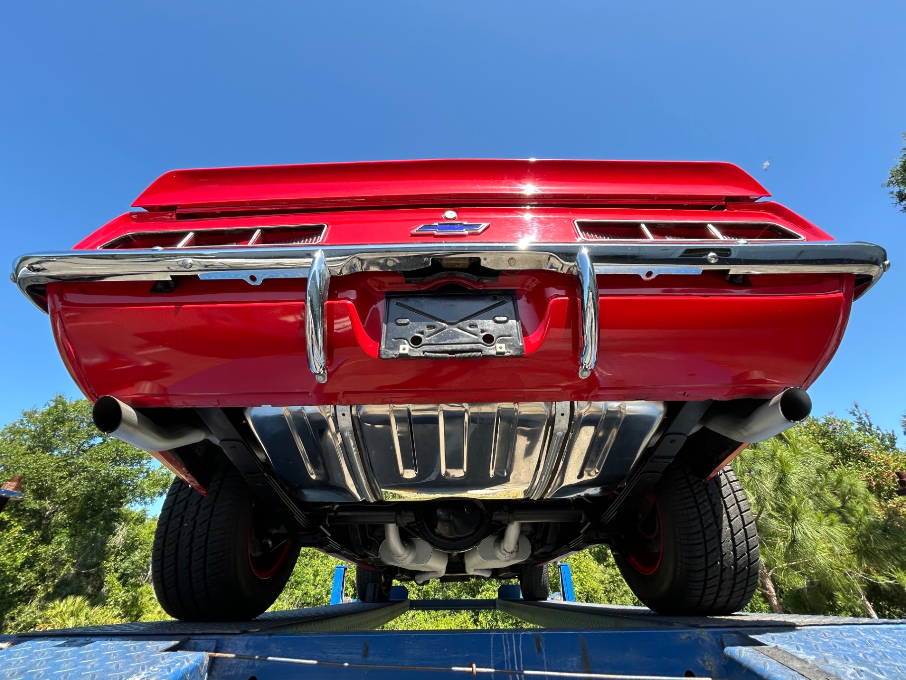 Vehicle photo 27