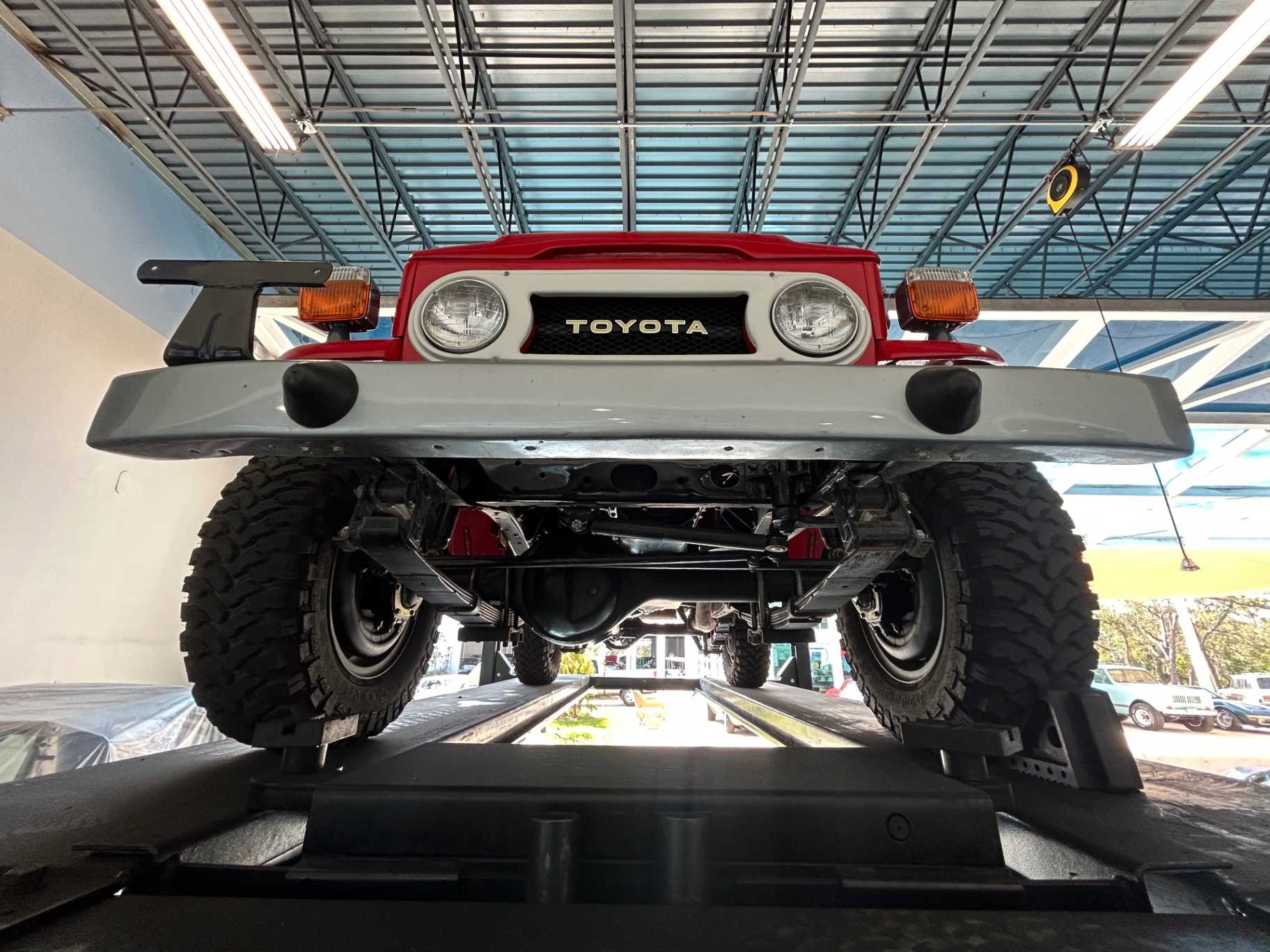 Vehicle photo 51