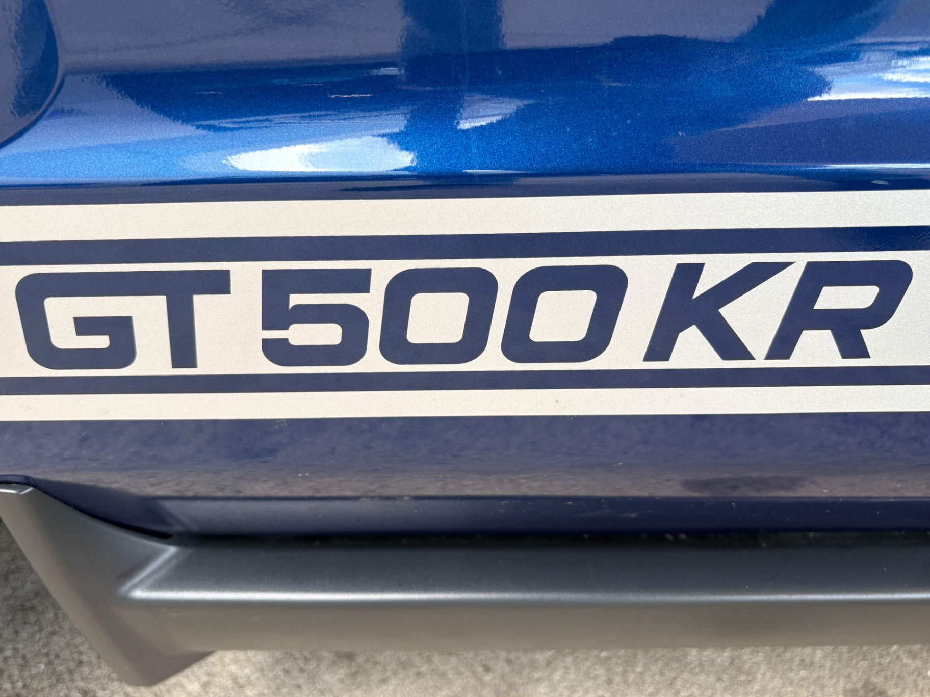 Vehicle photo 23
