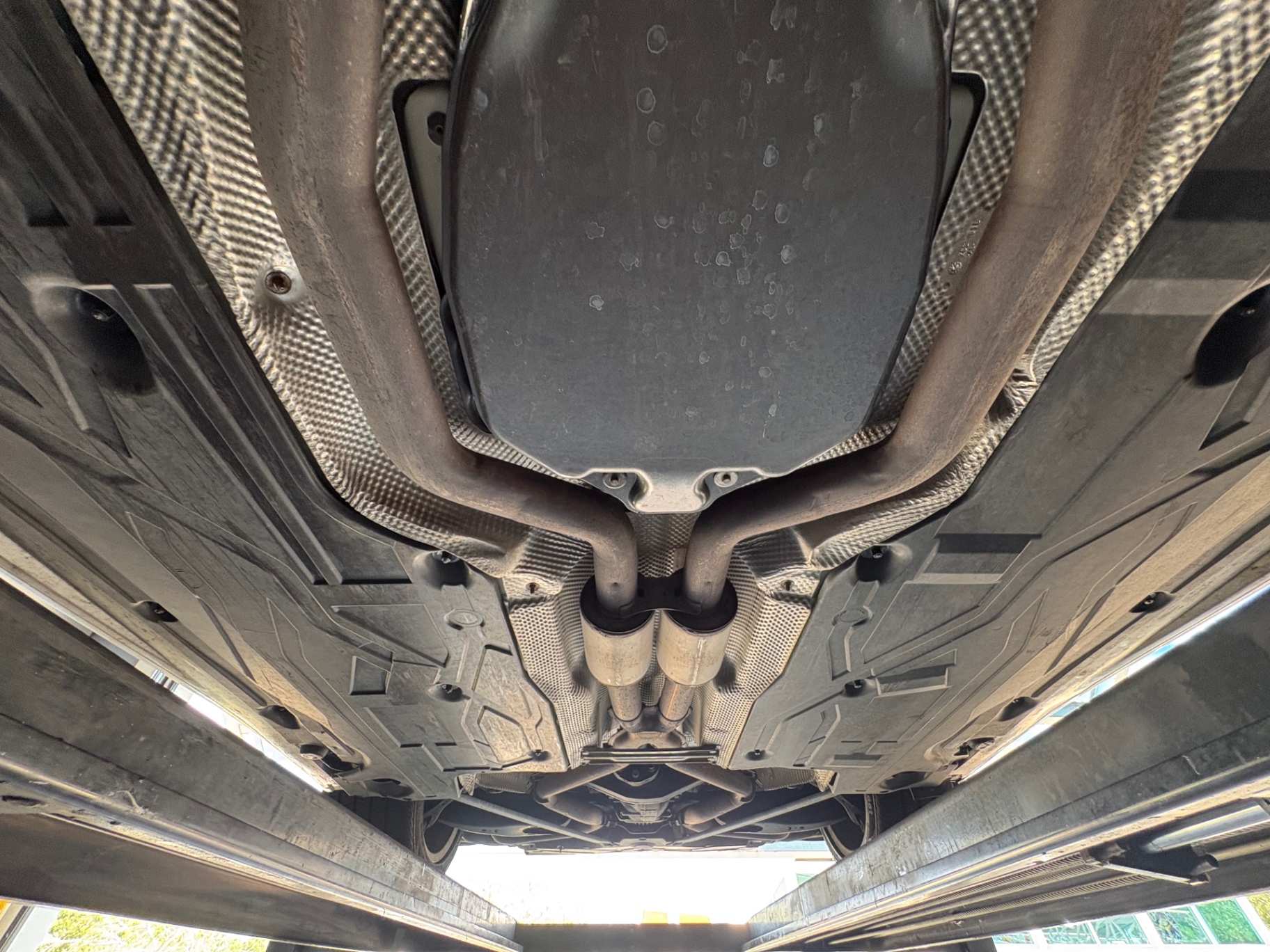 Vehicle photo 61