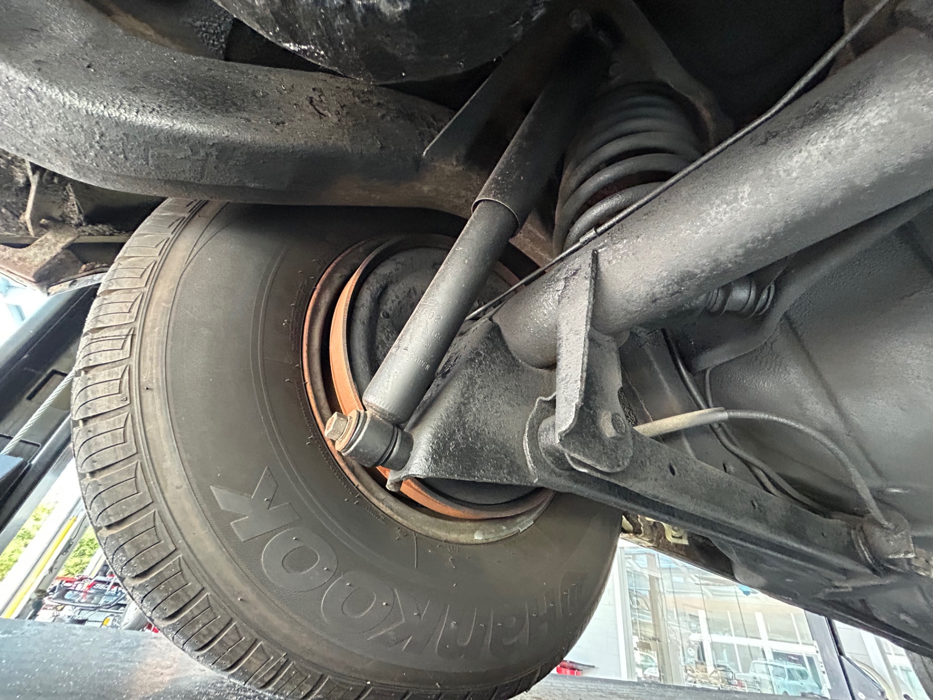Vehicle photo 43