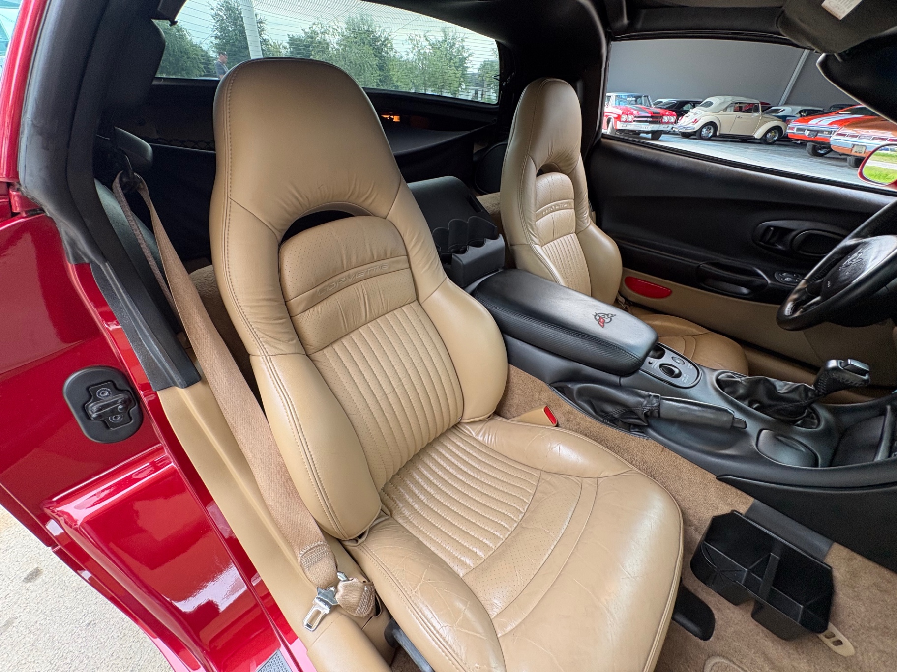 Vehicle photo 40
