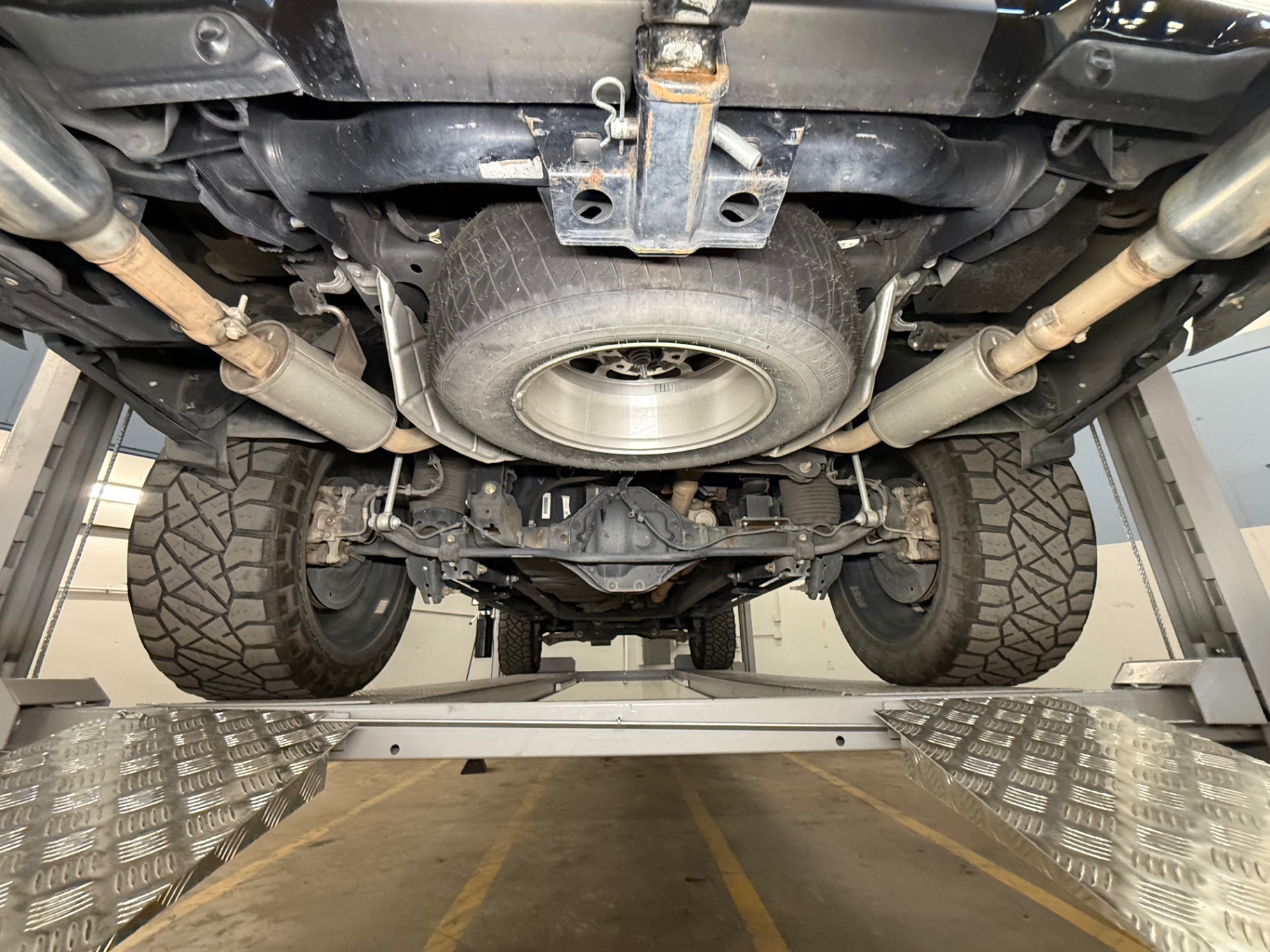 Vehicle photo 58