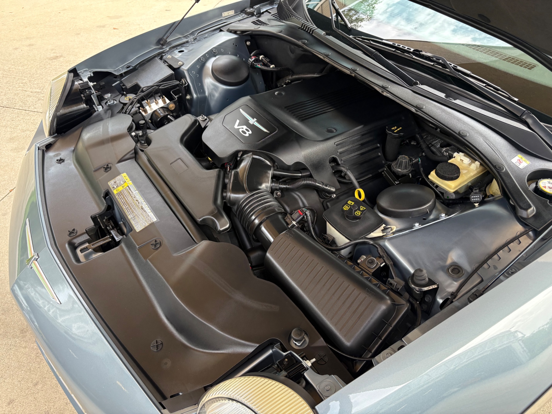 Vehicle photo 37