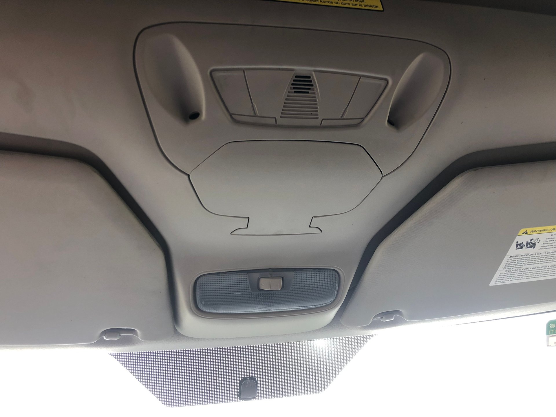 Vehicle photo 14
