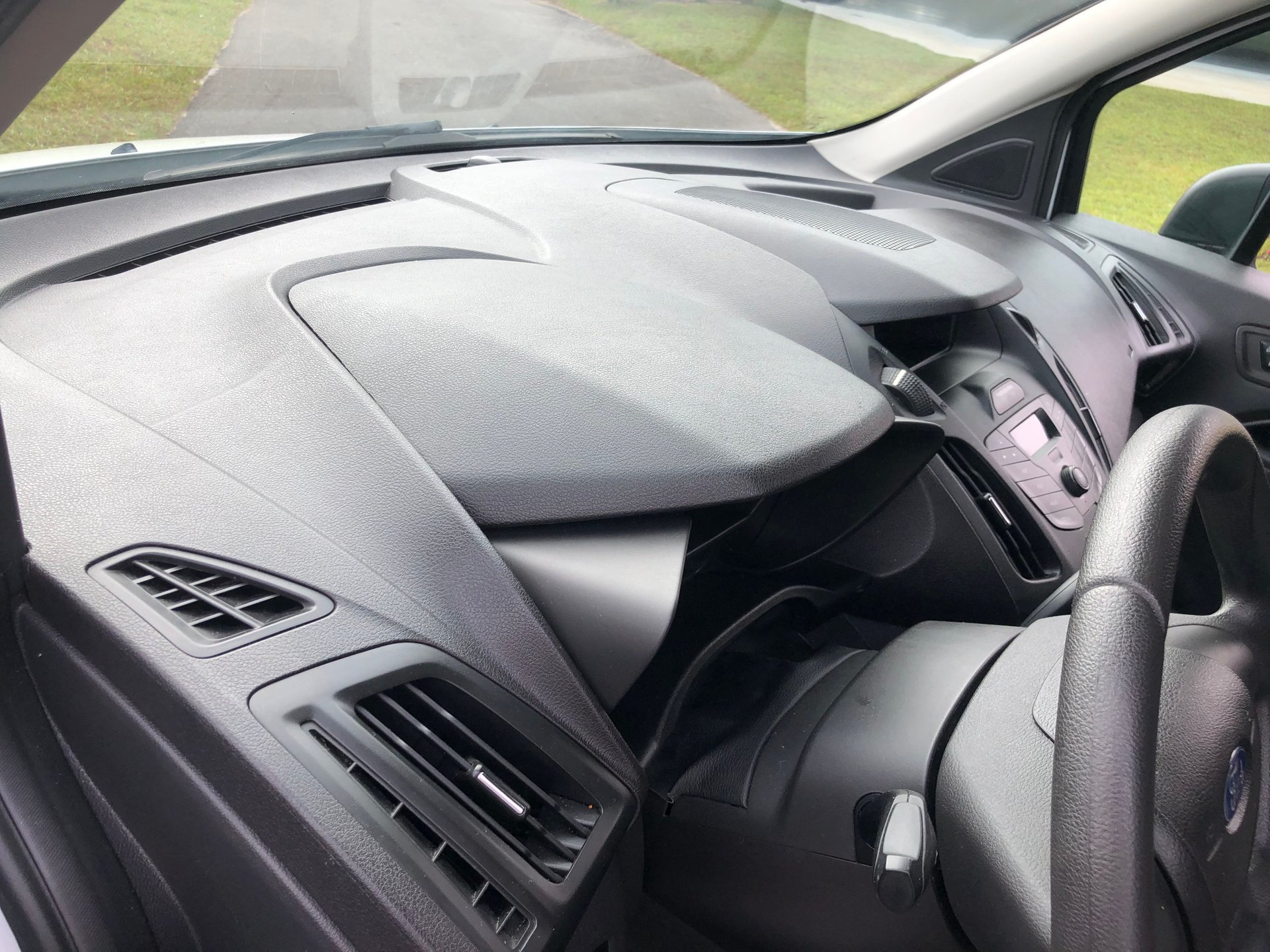 Vehicle photo 15