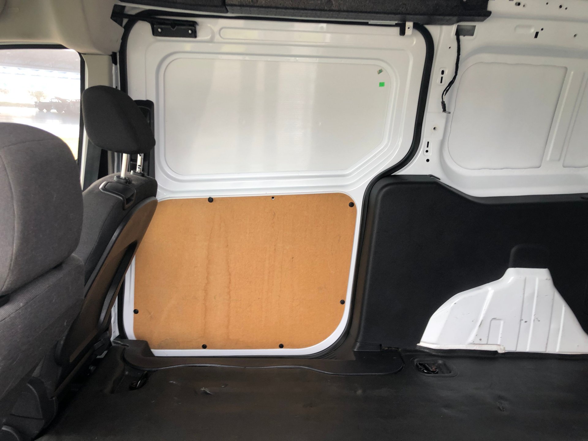 Vehicle photo 22