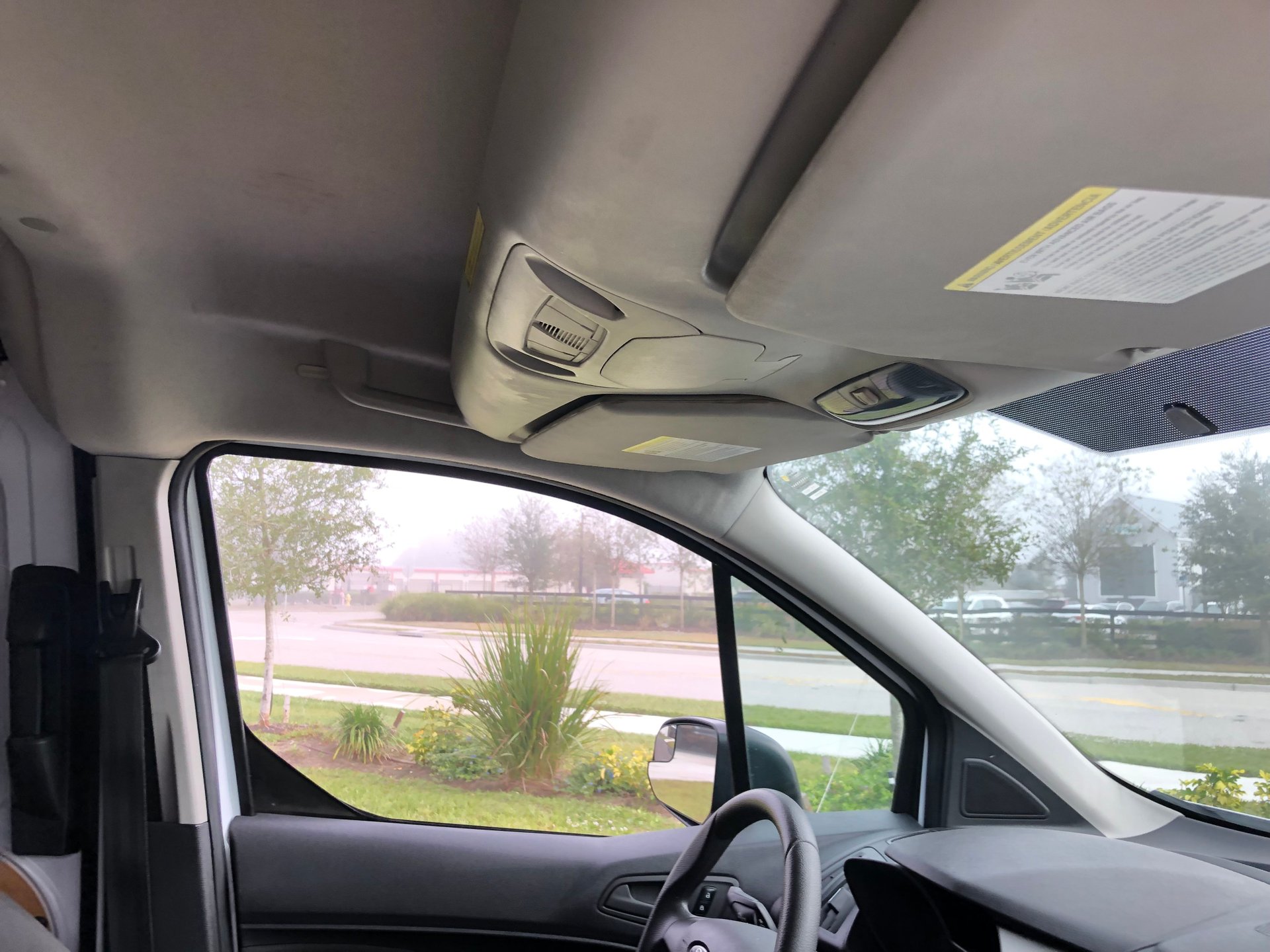 Vehicle photo 30