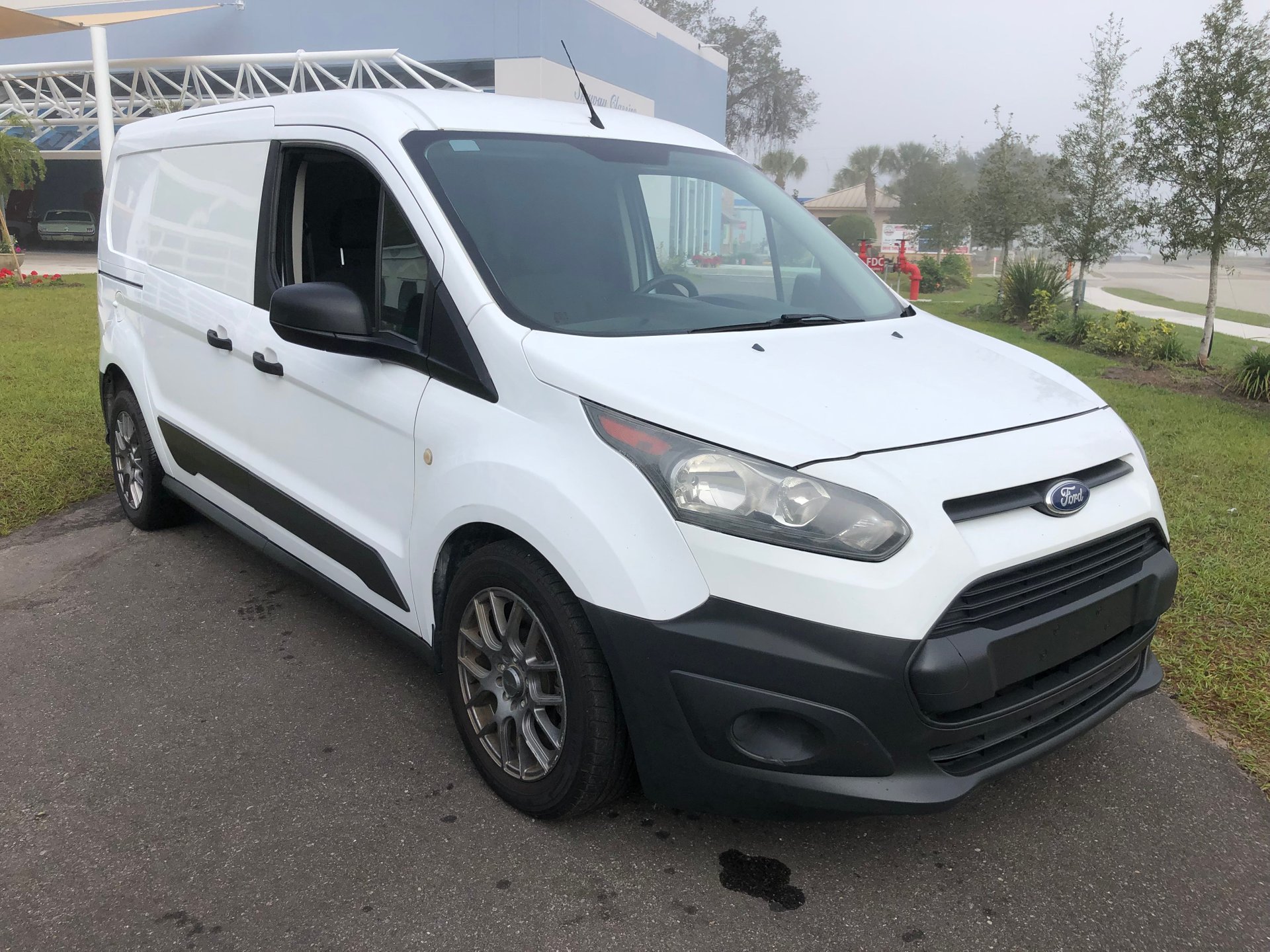Vehicle photo 59