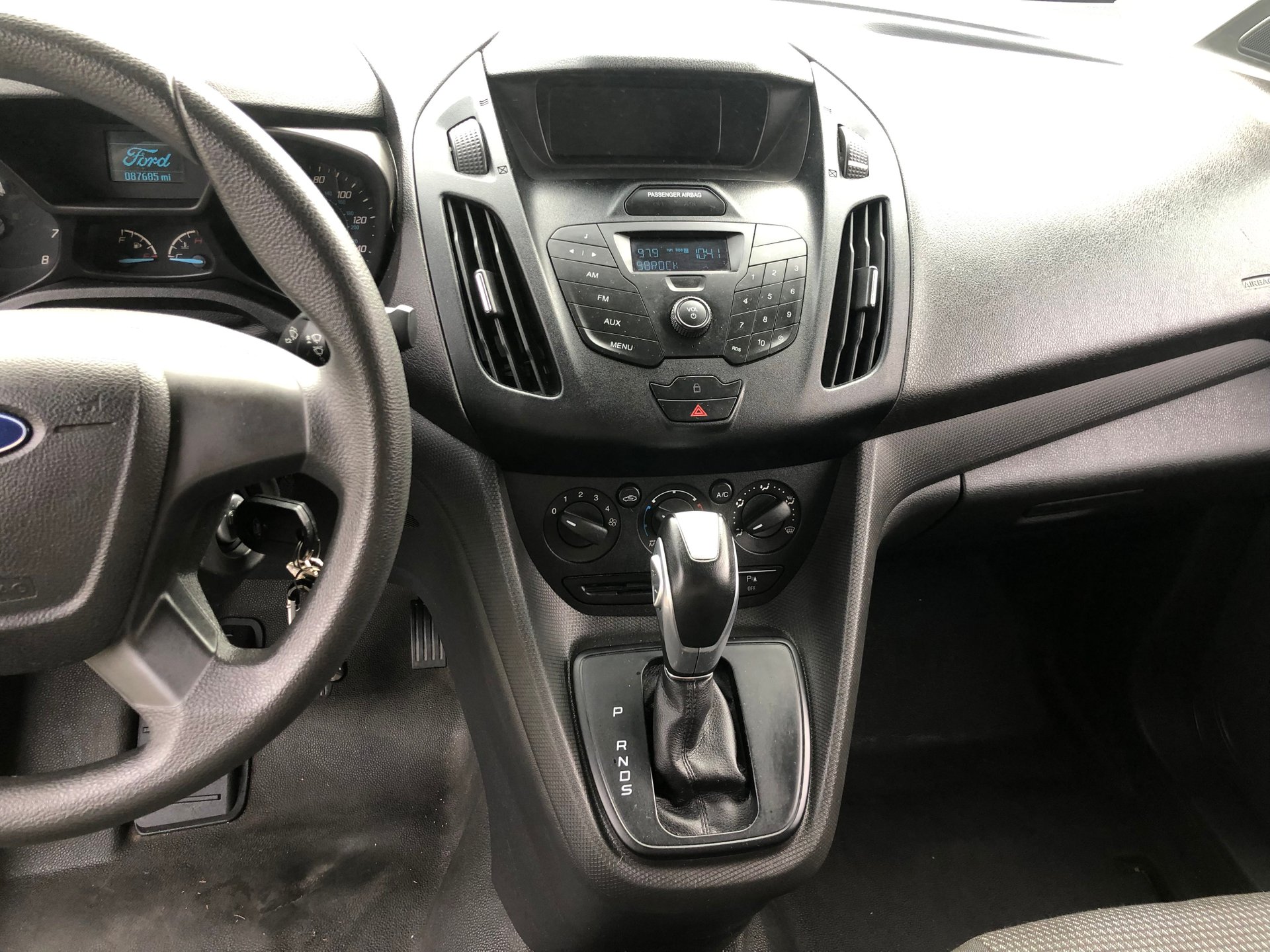 Vehicle photo 11