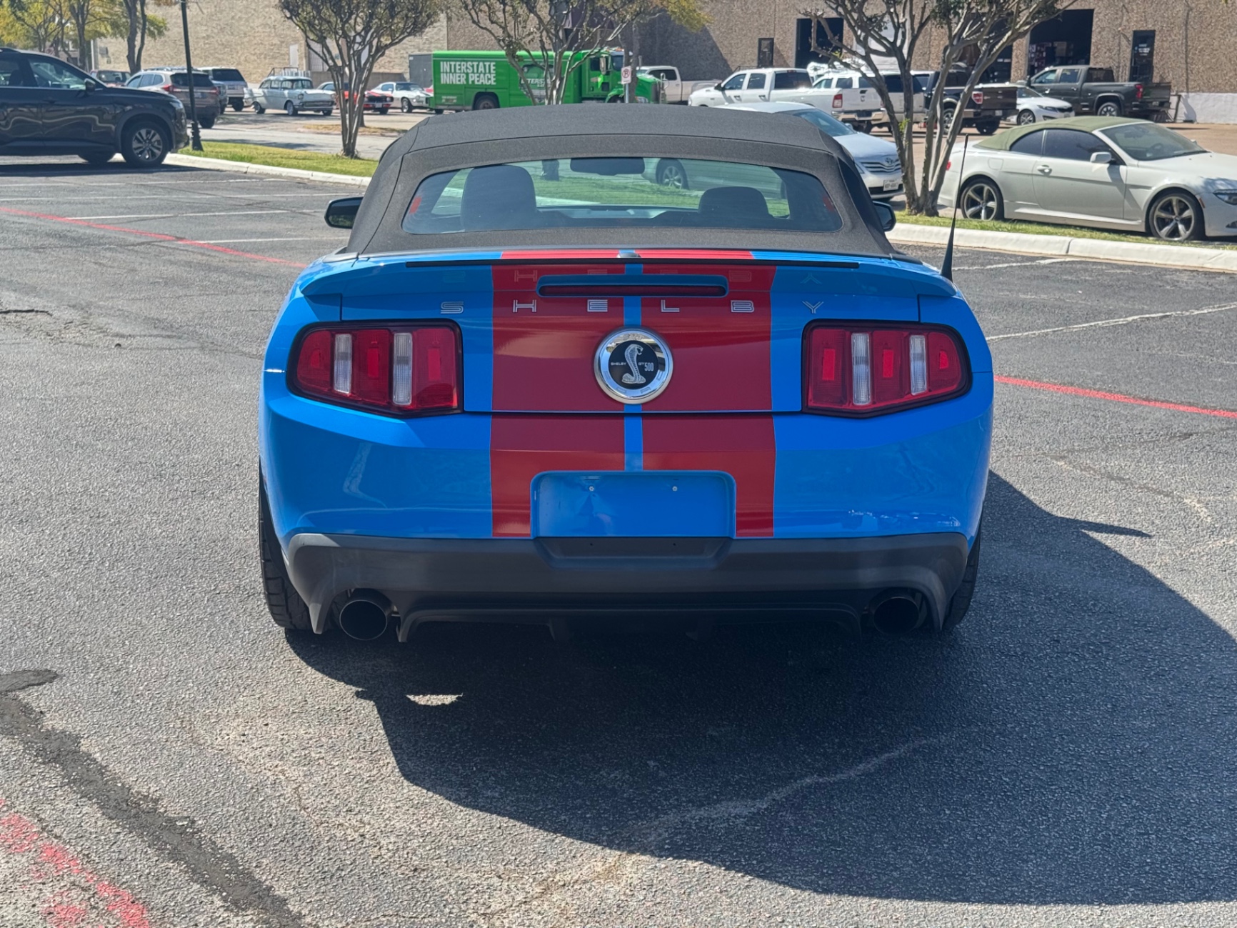 Vehicle photo 22