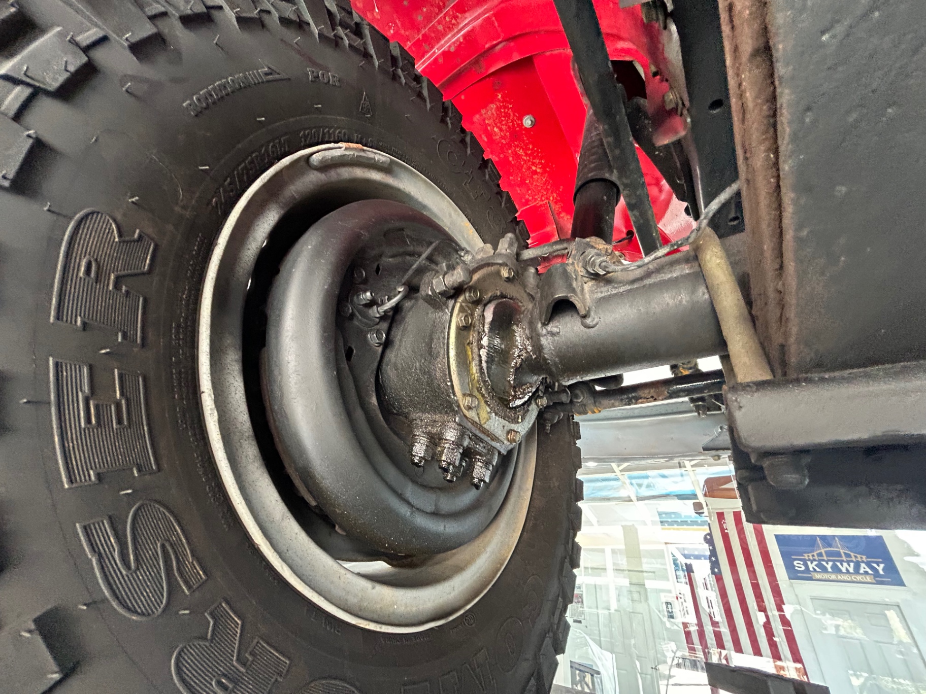 Vehicle photo 49