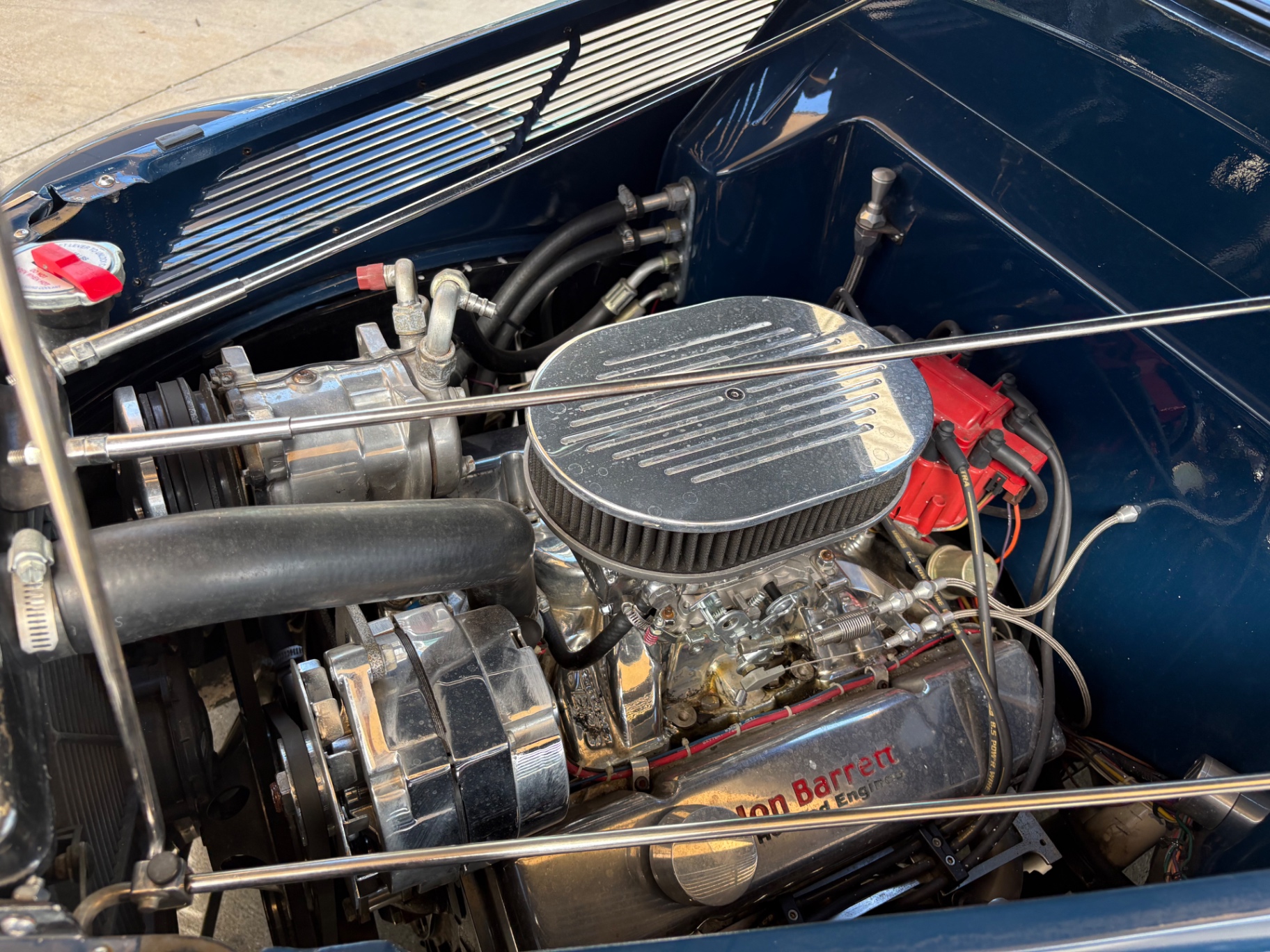 Vehicle photo 25