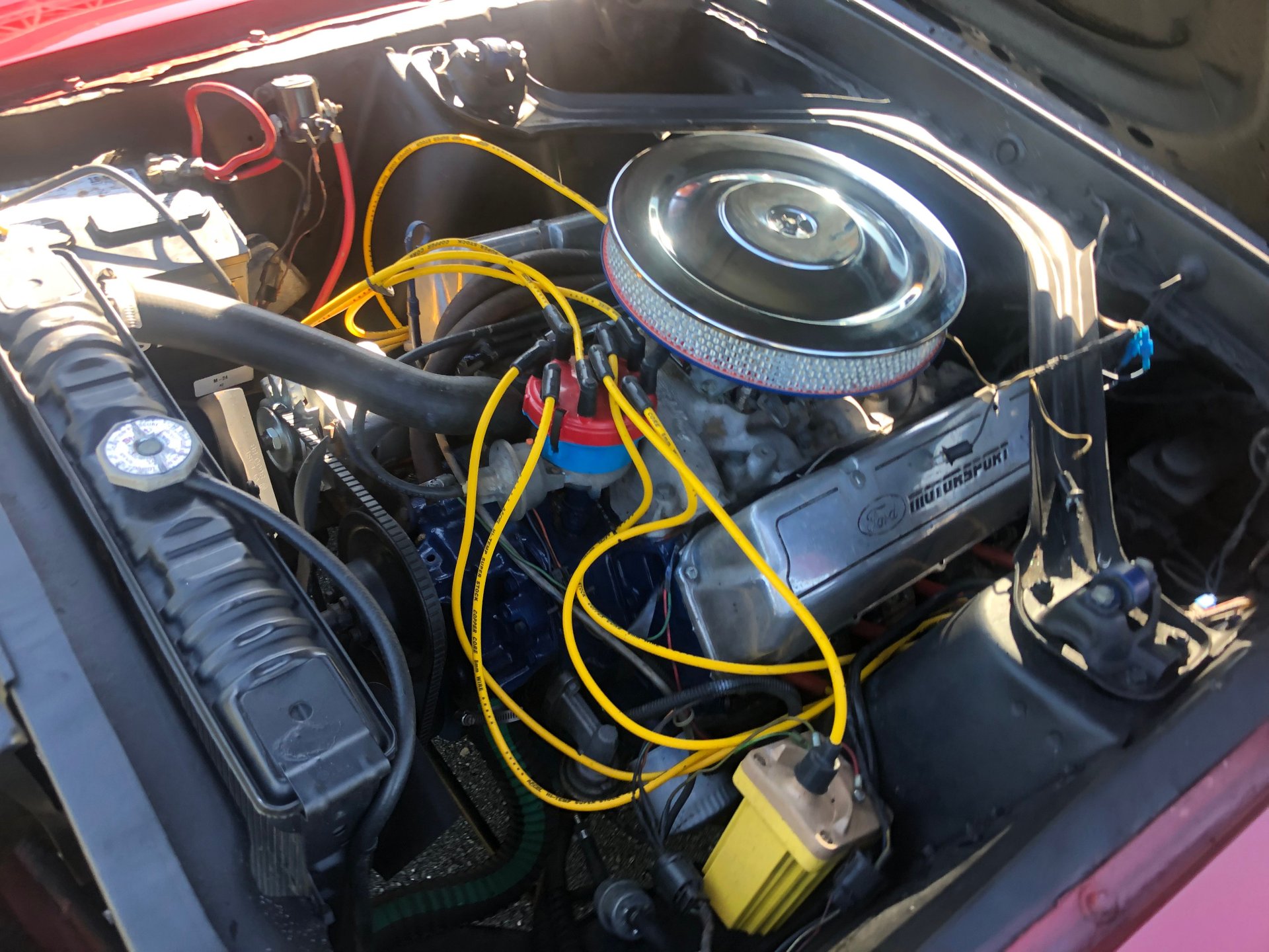 Vehicle photo 34