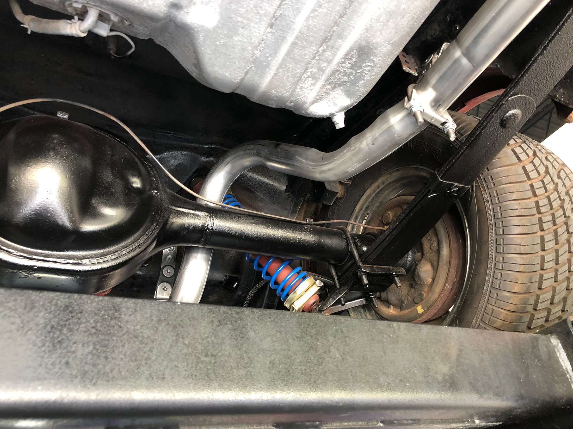 Vehicle photo 42