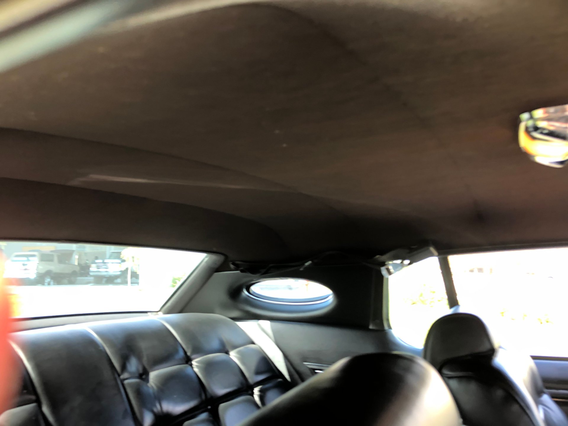 Vehicle photo 18