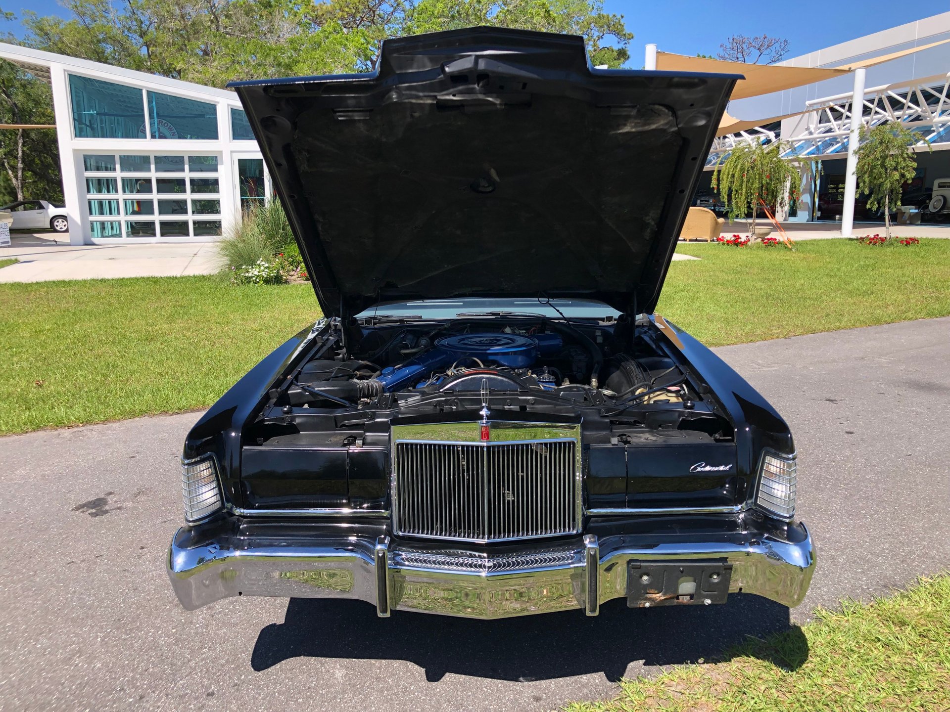 Vehicle photo 31