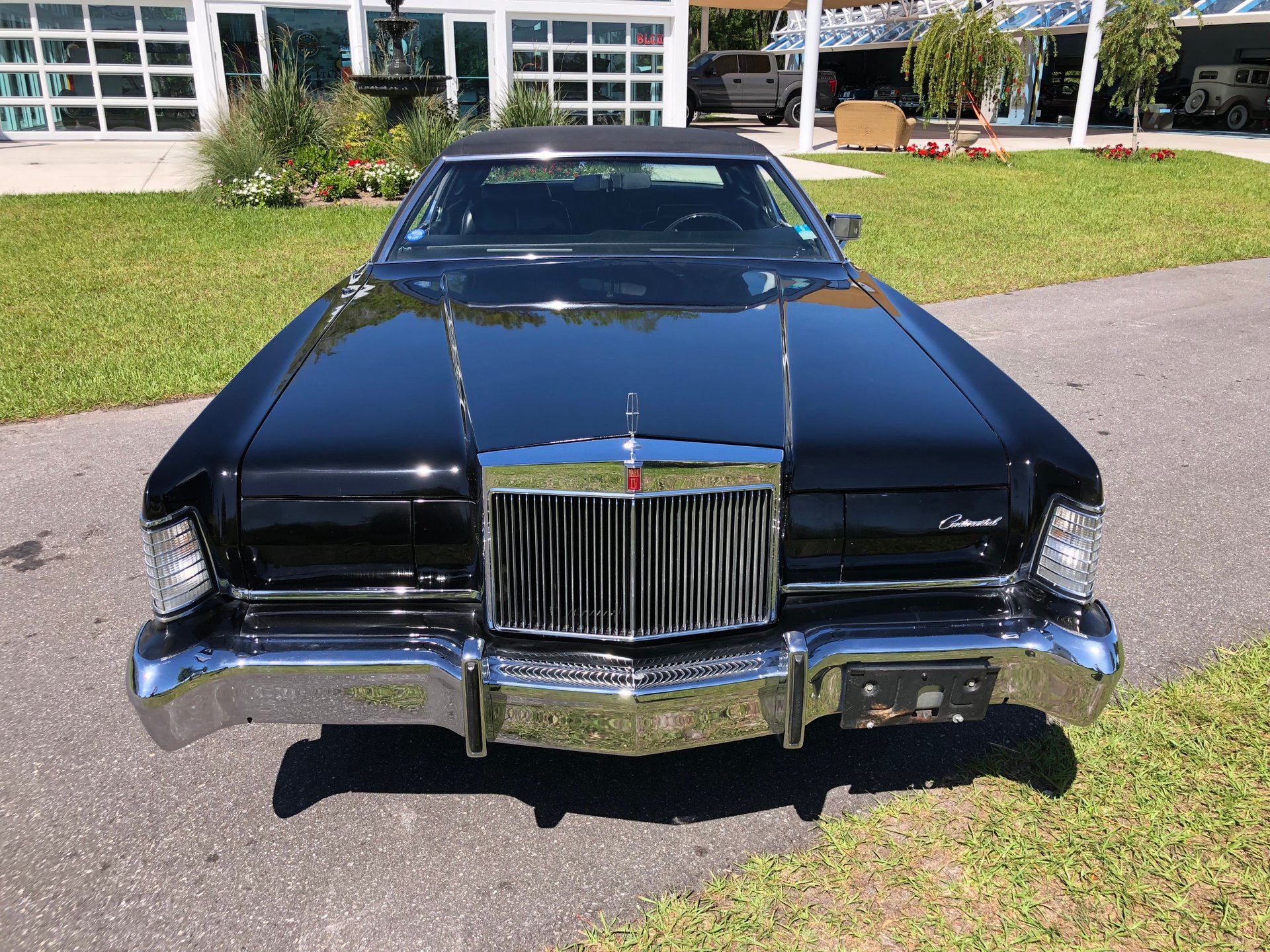 Vehicle photo 56