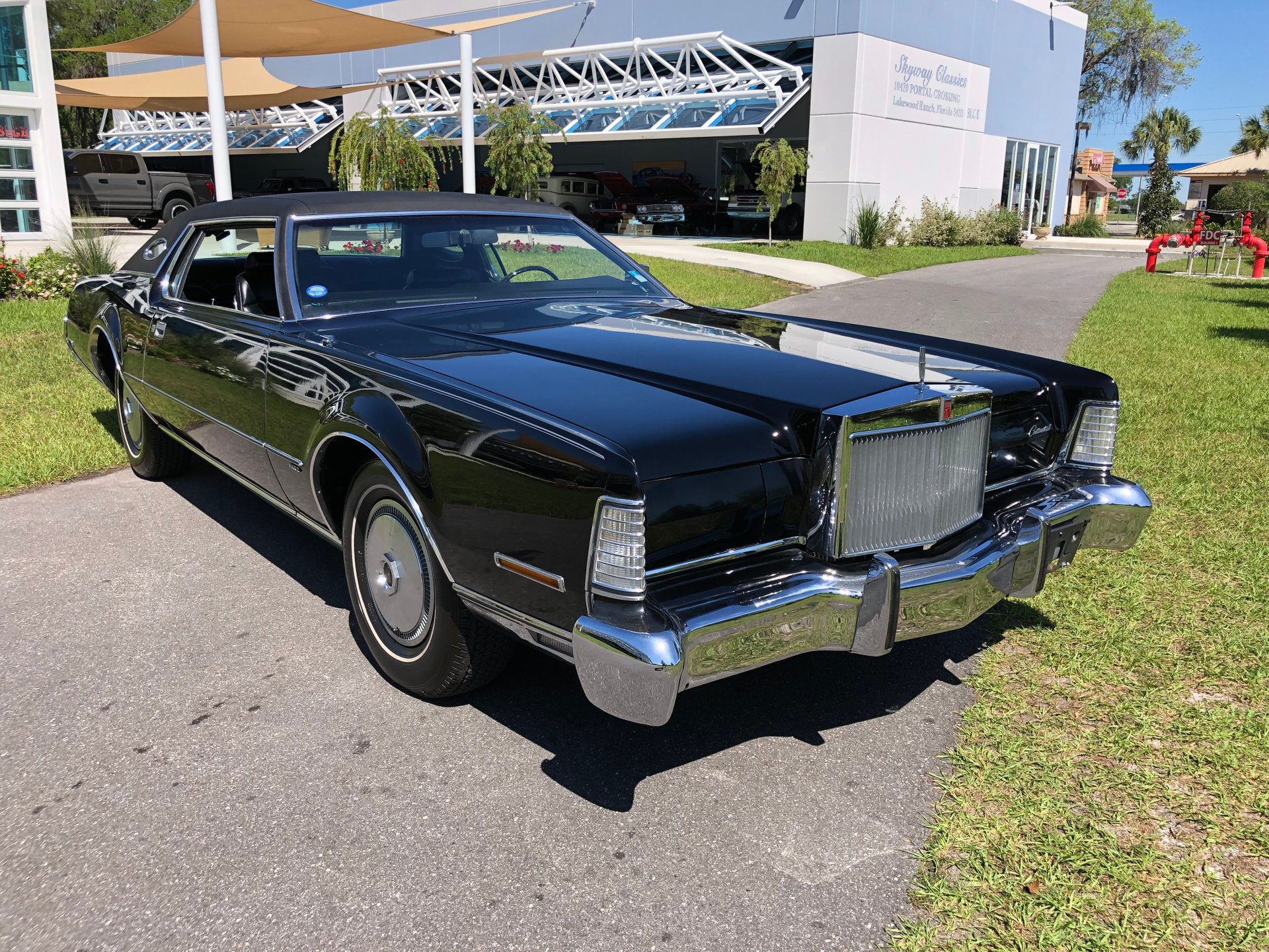 Vehicle photo 58
