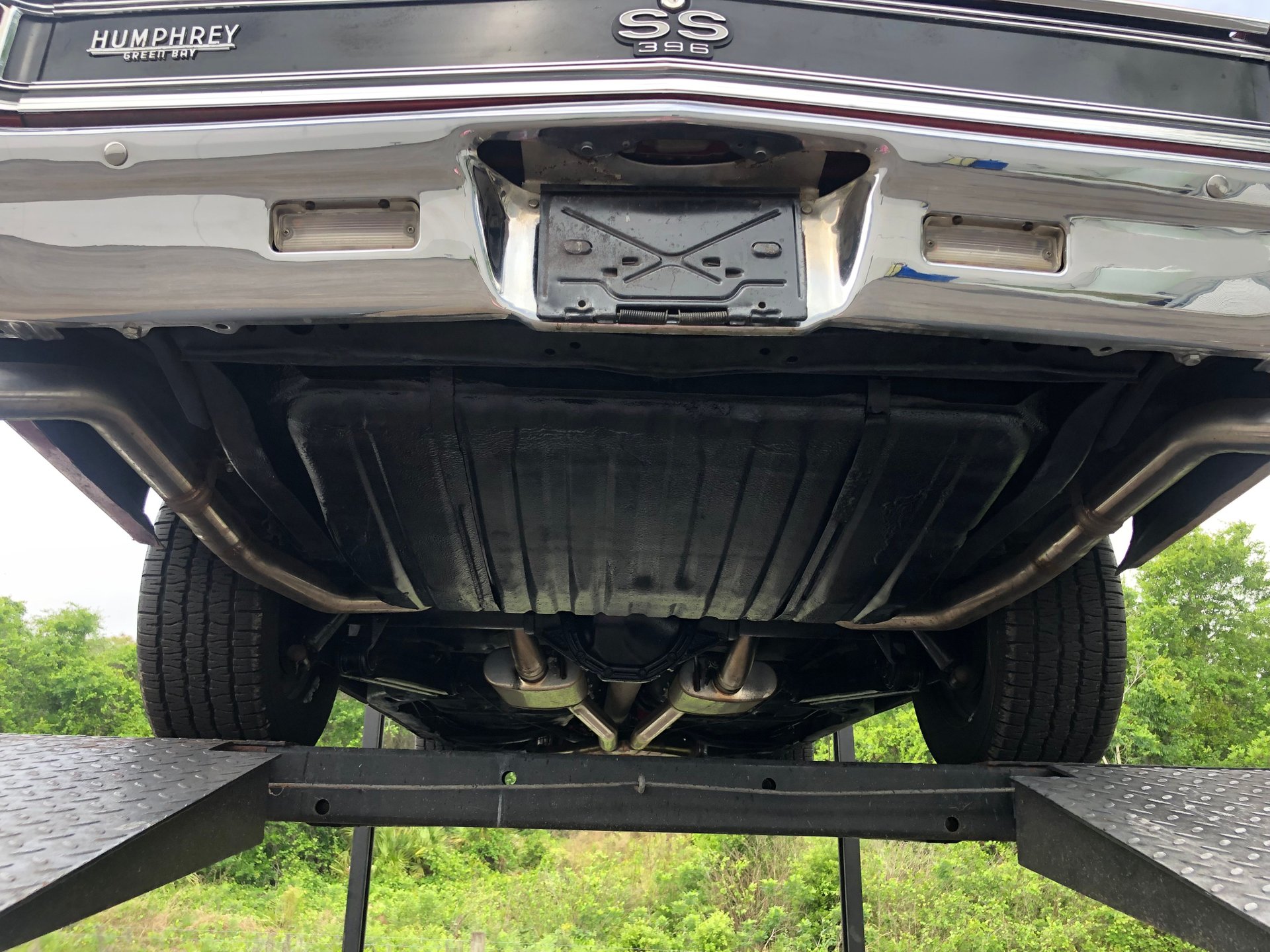 Vehicle photo 33