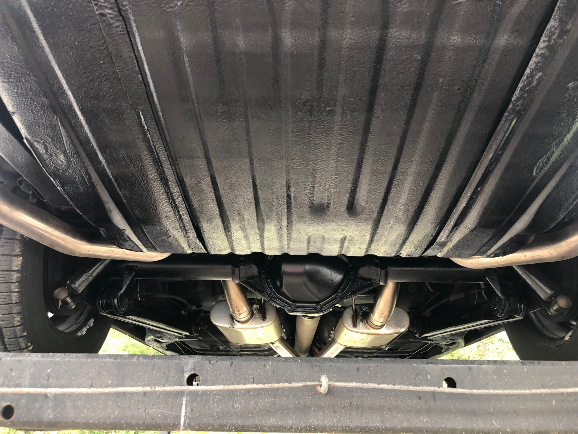 Vehicle photo 35