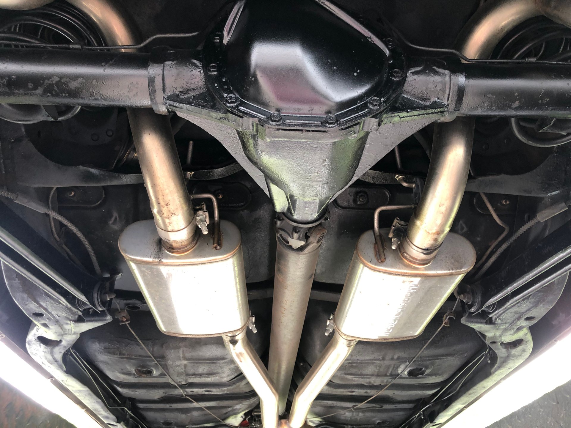 Vehicle photo 36