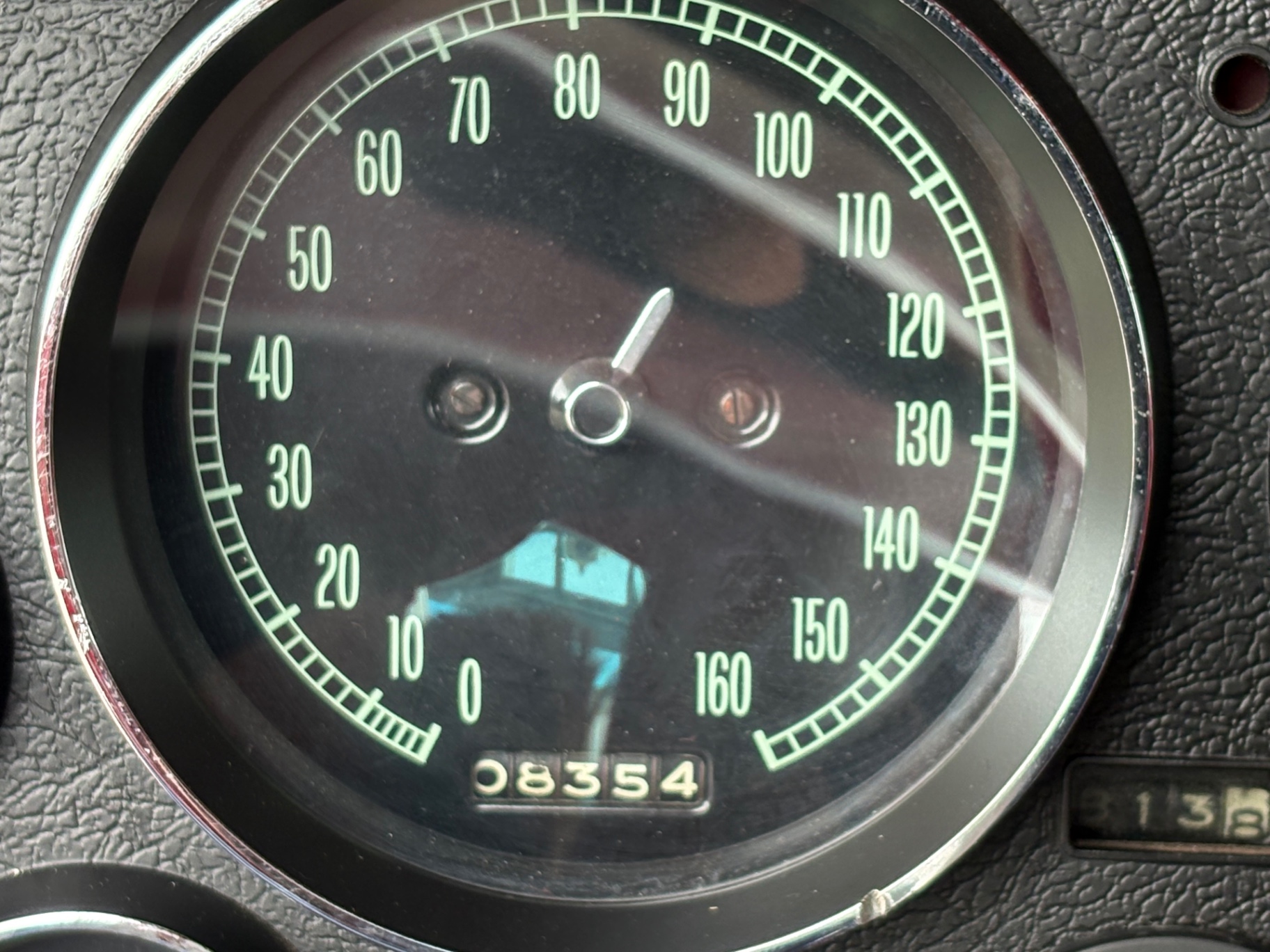 Vehicle photo 26