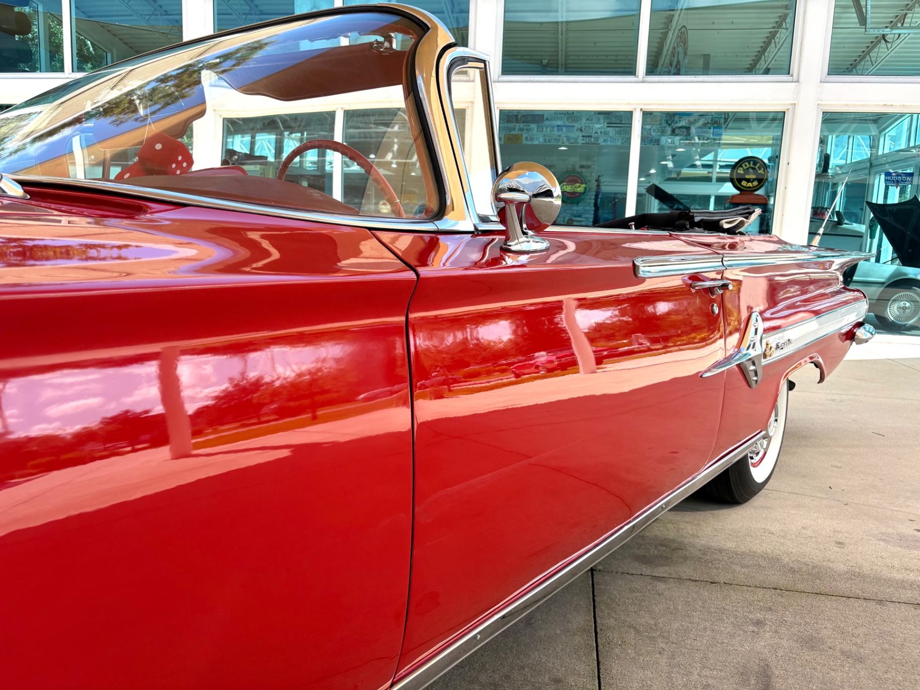 Vehicle photo 11