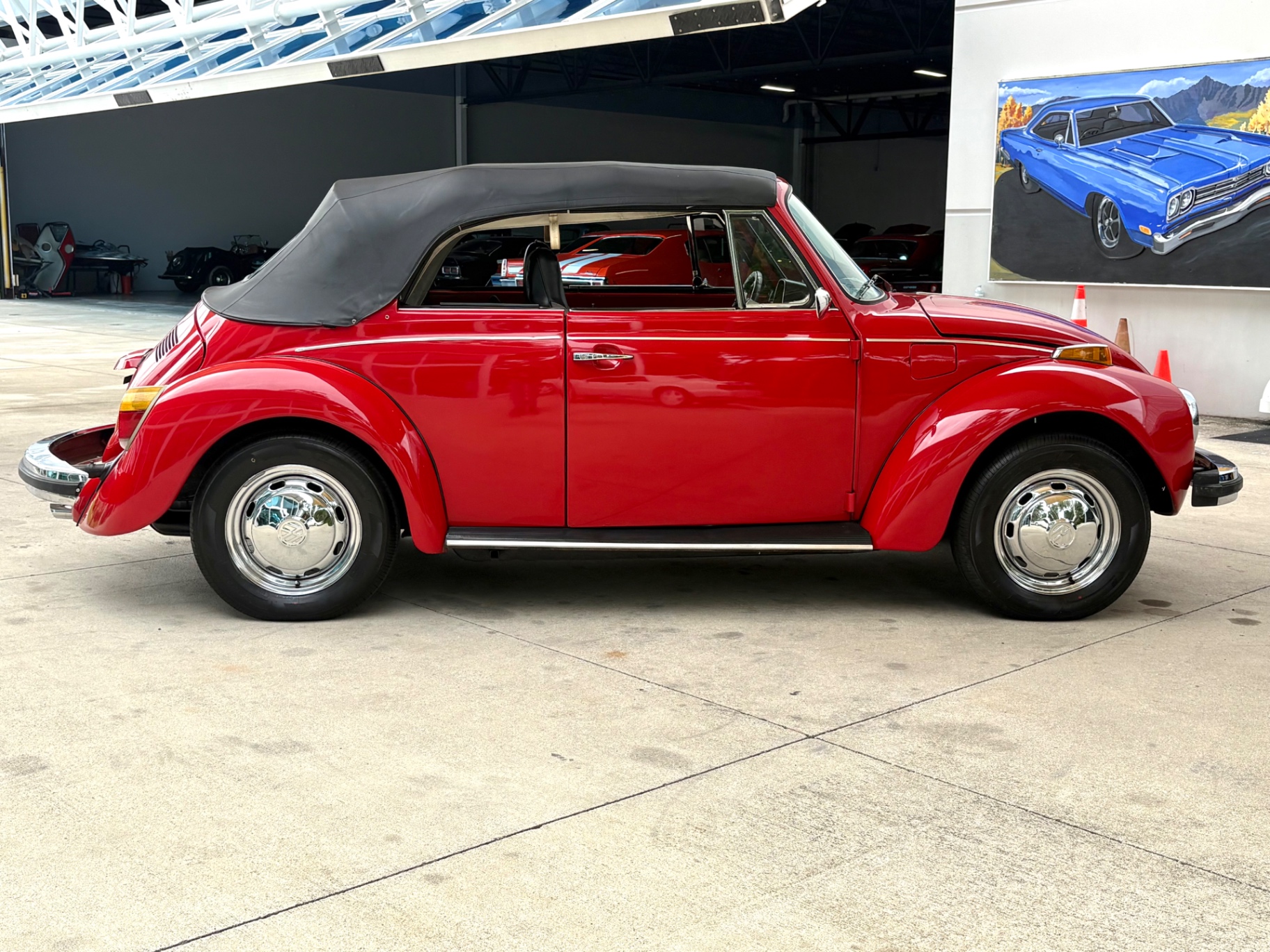 Vehicle photo 22