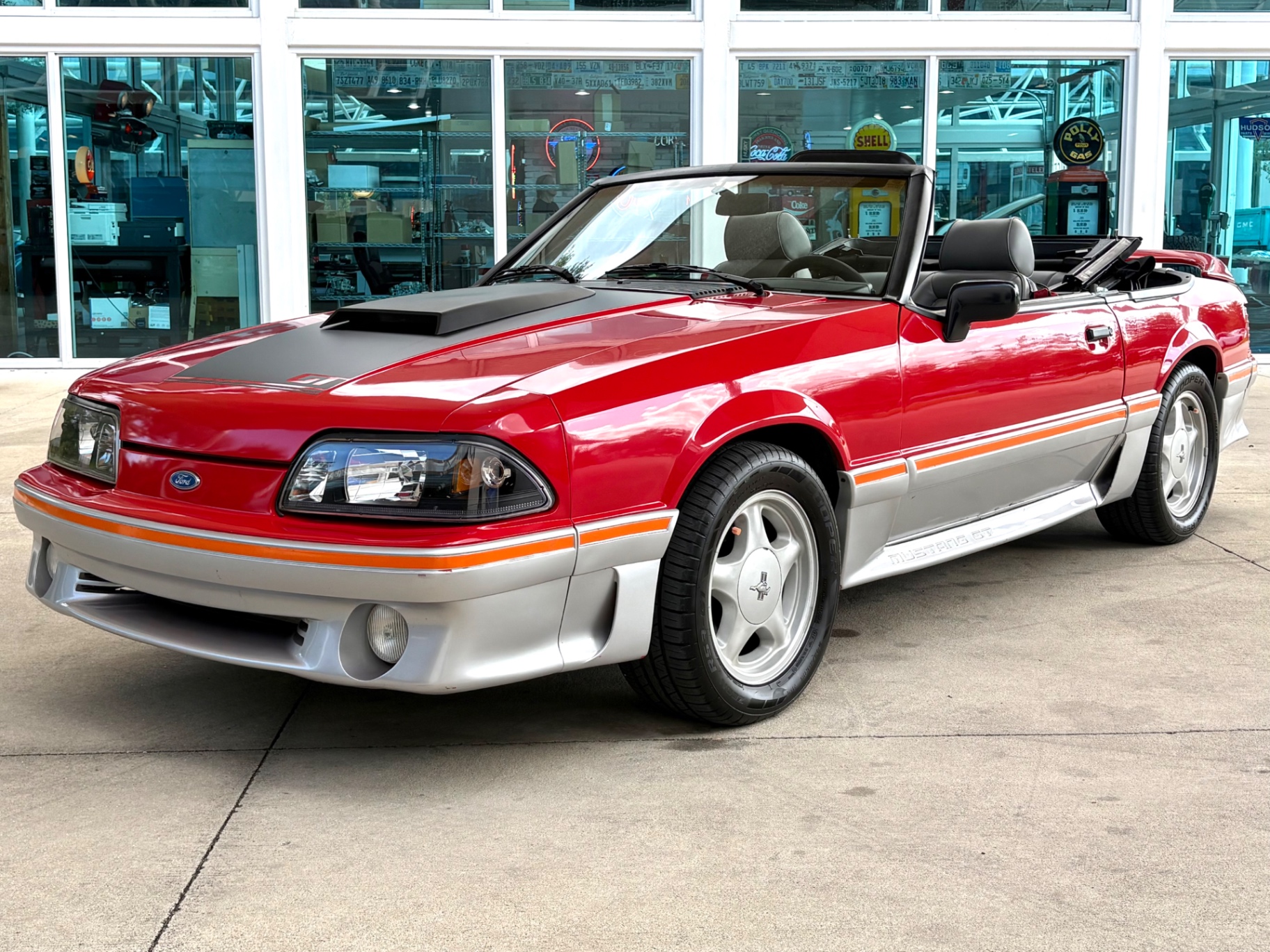 Vehicle photo 1