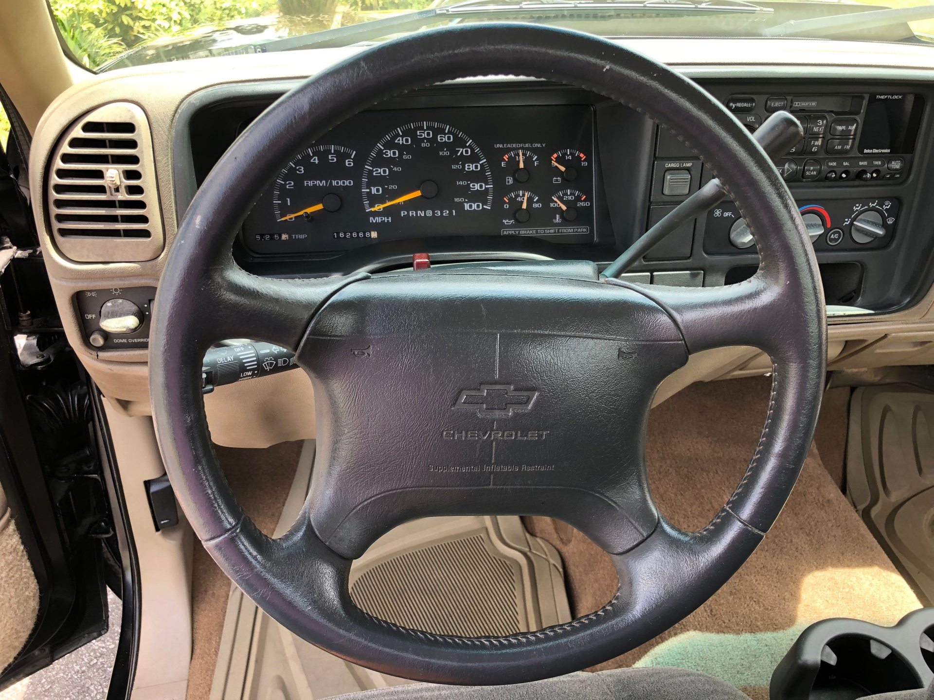 Vehicle photo 19