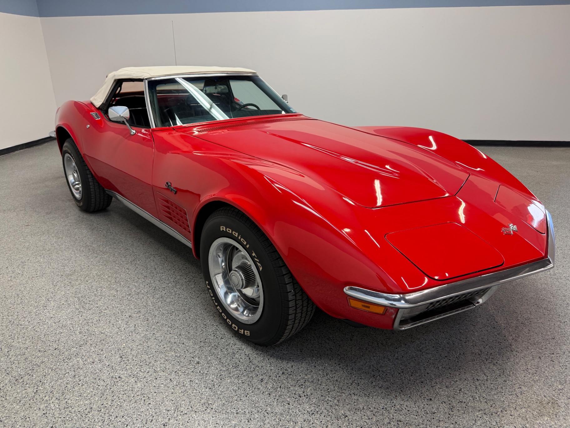 Vehicle photo 29