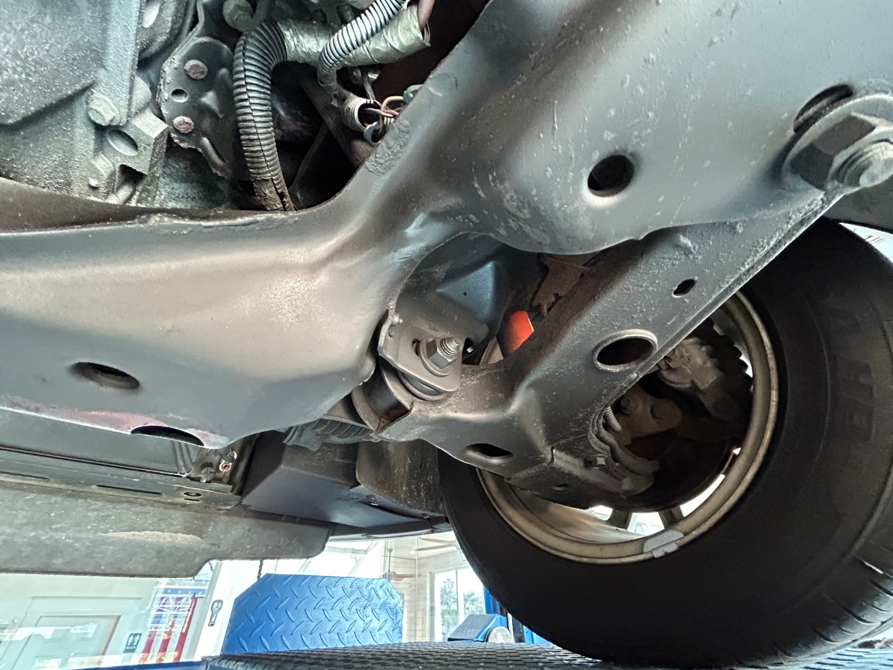 Vehicle photo 35