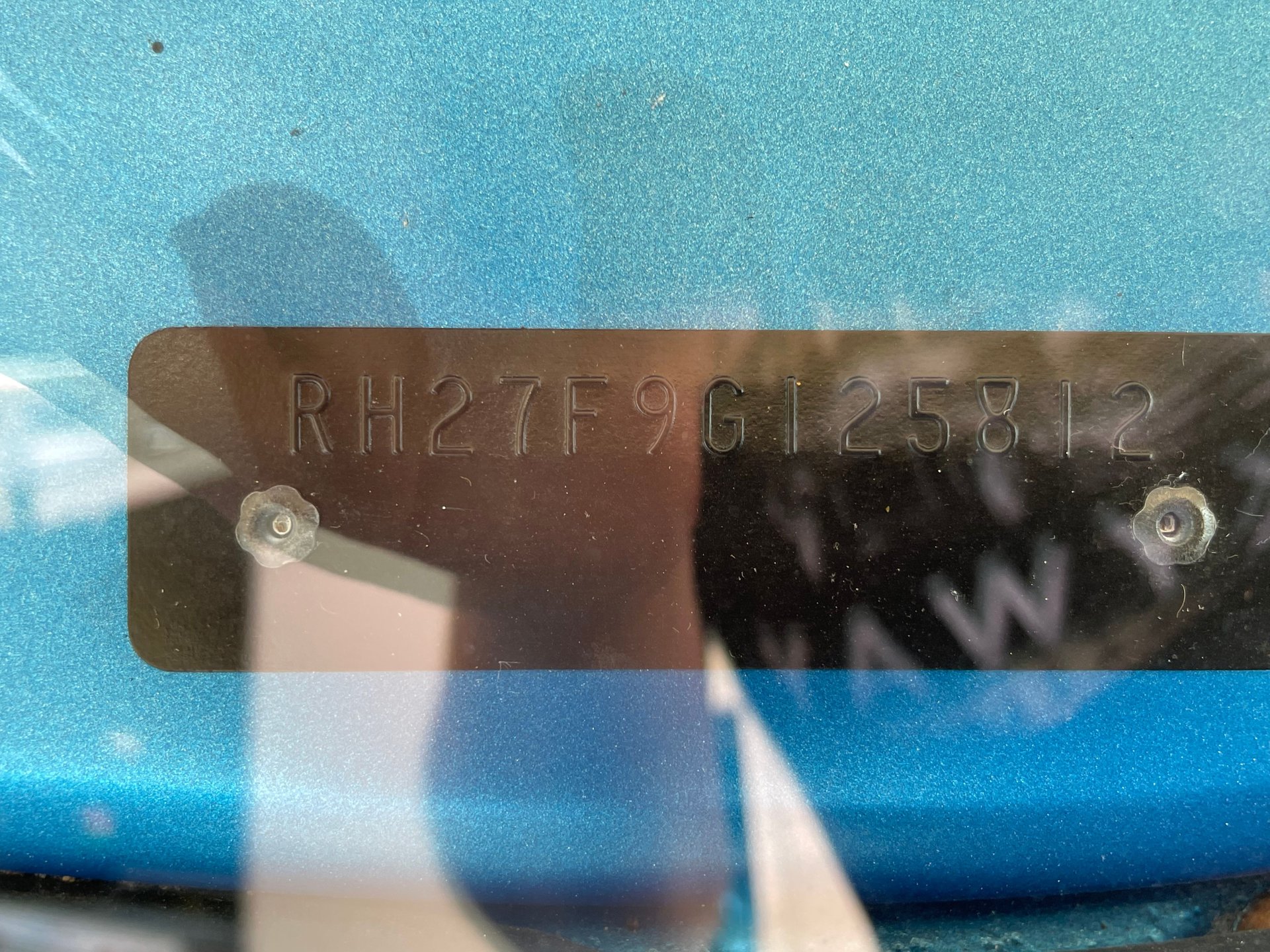 Vehicle photo 16