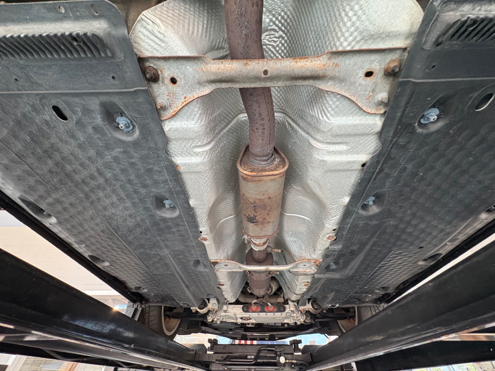 Vehicle photo 53
