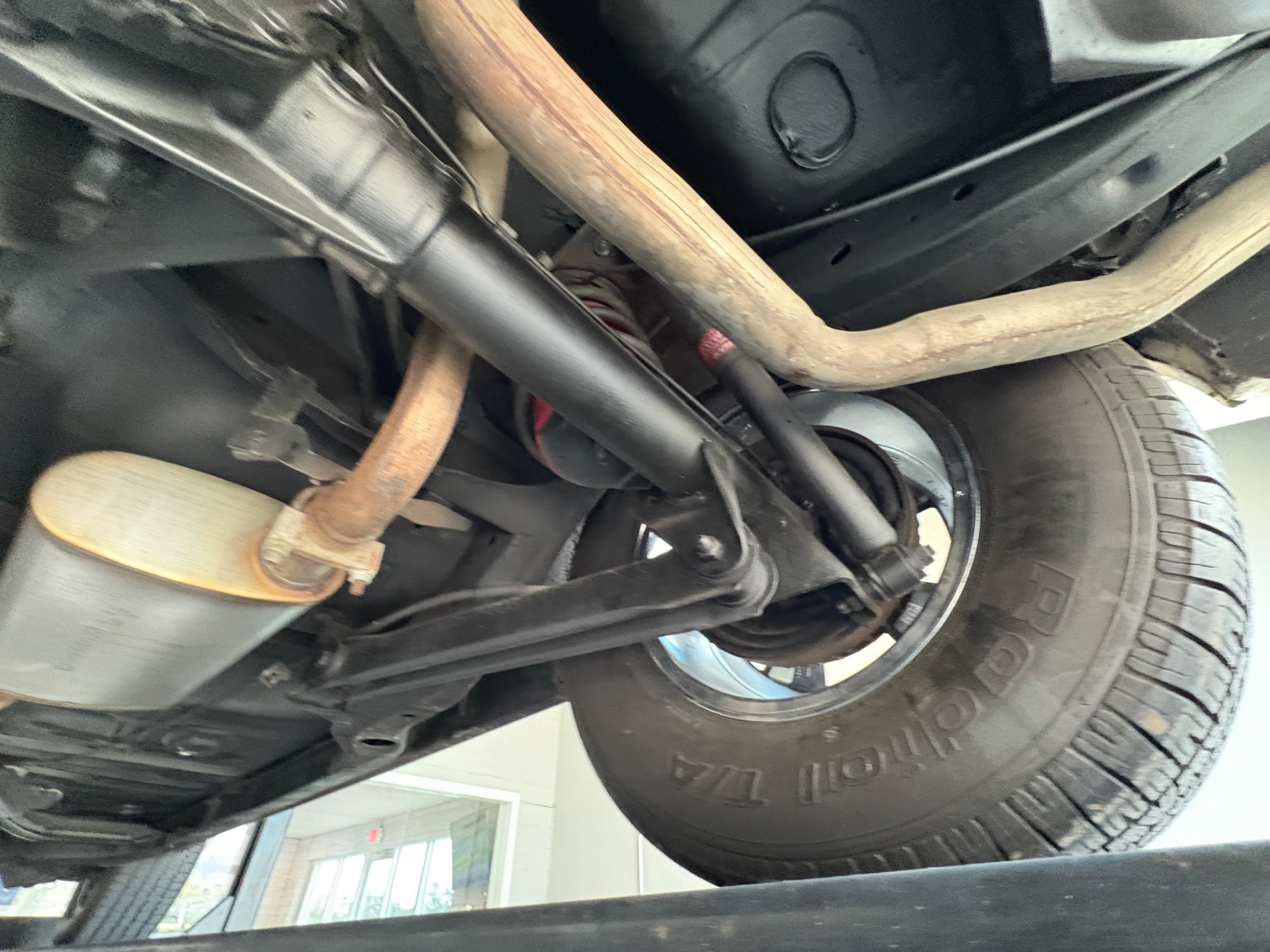 Vehicle photo 47