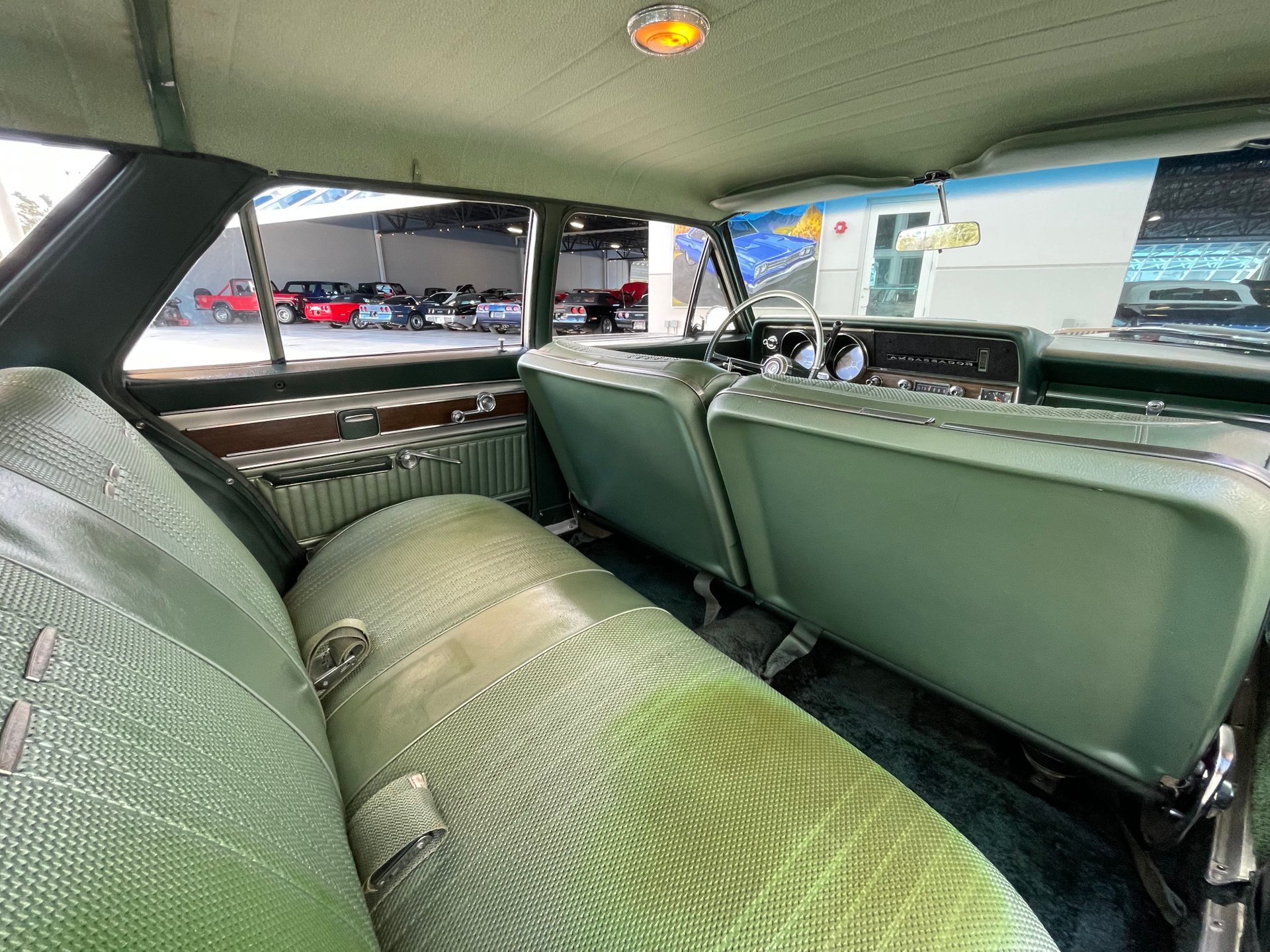 Vehicle photo 39
